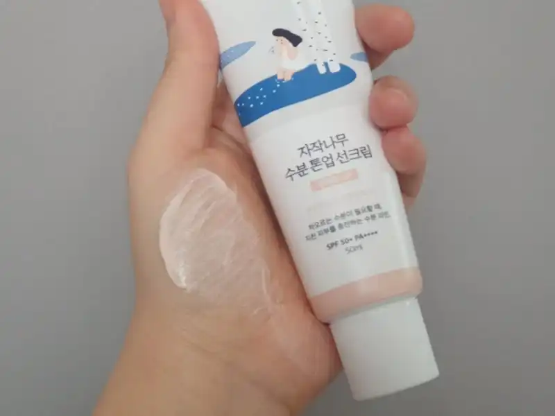 언니의파우치 리뷰 이미지 2 - [자작나무 수분 톤업 선크림]