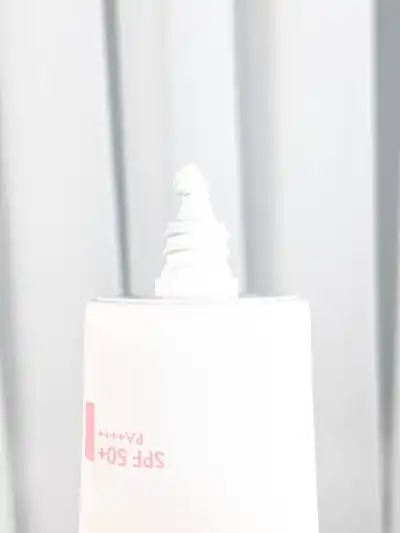 언니의파우치 리뷰 이미지 2 - [에키네시아 워터 릴리프 선크림]