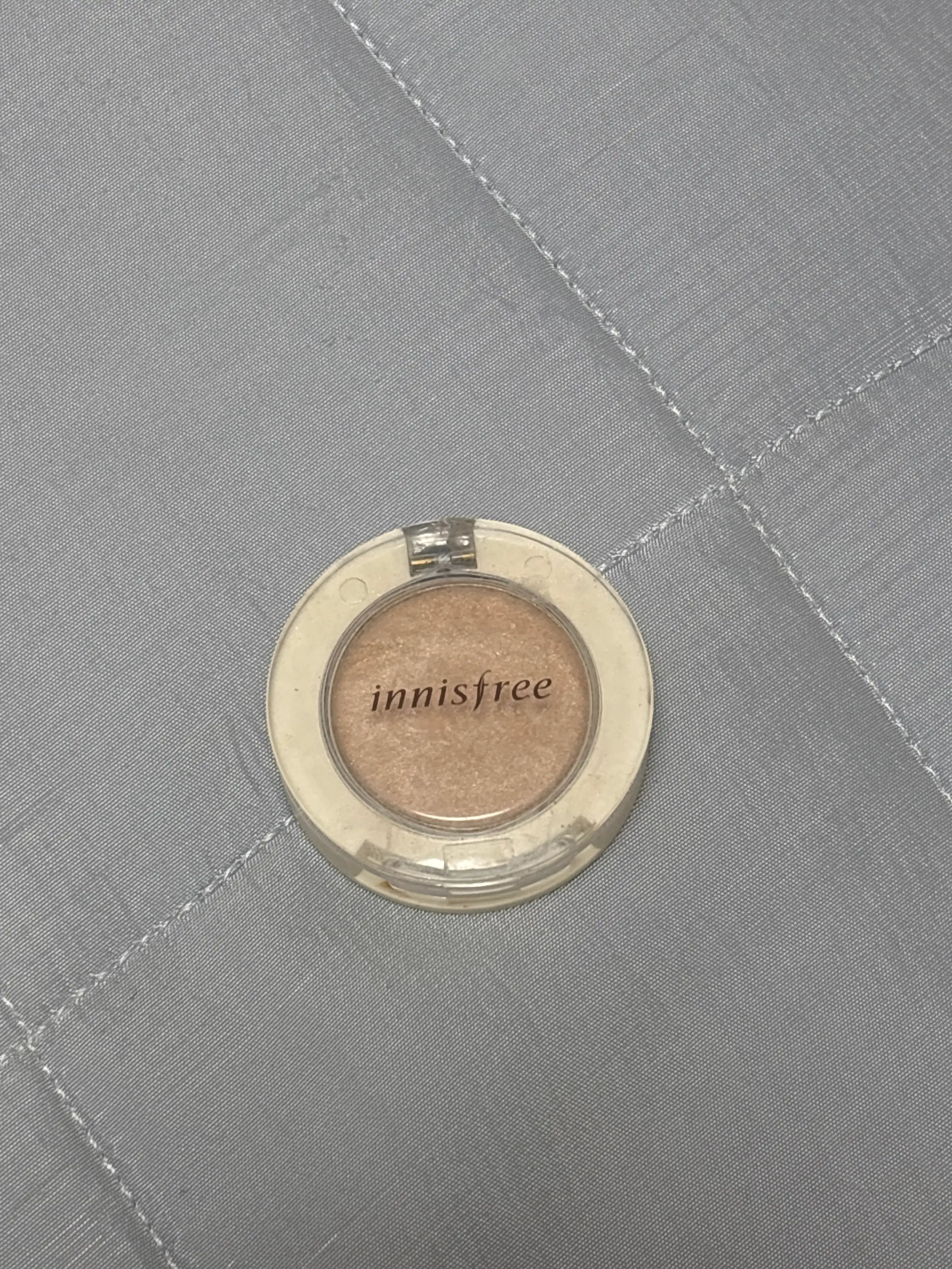 미네랄 싱글 섀도우 쉬머 [2호 베이지 튜튜]