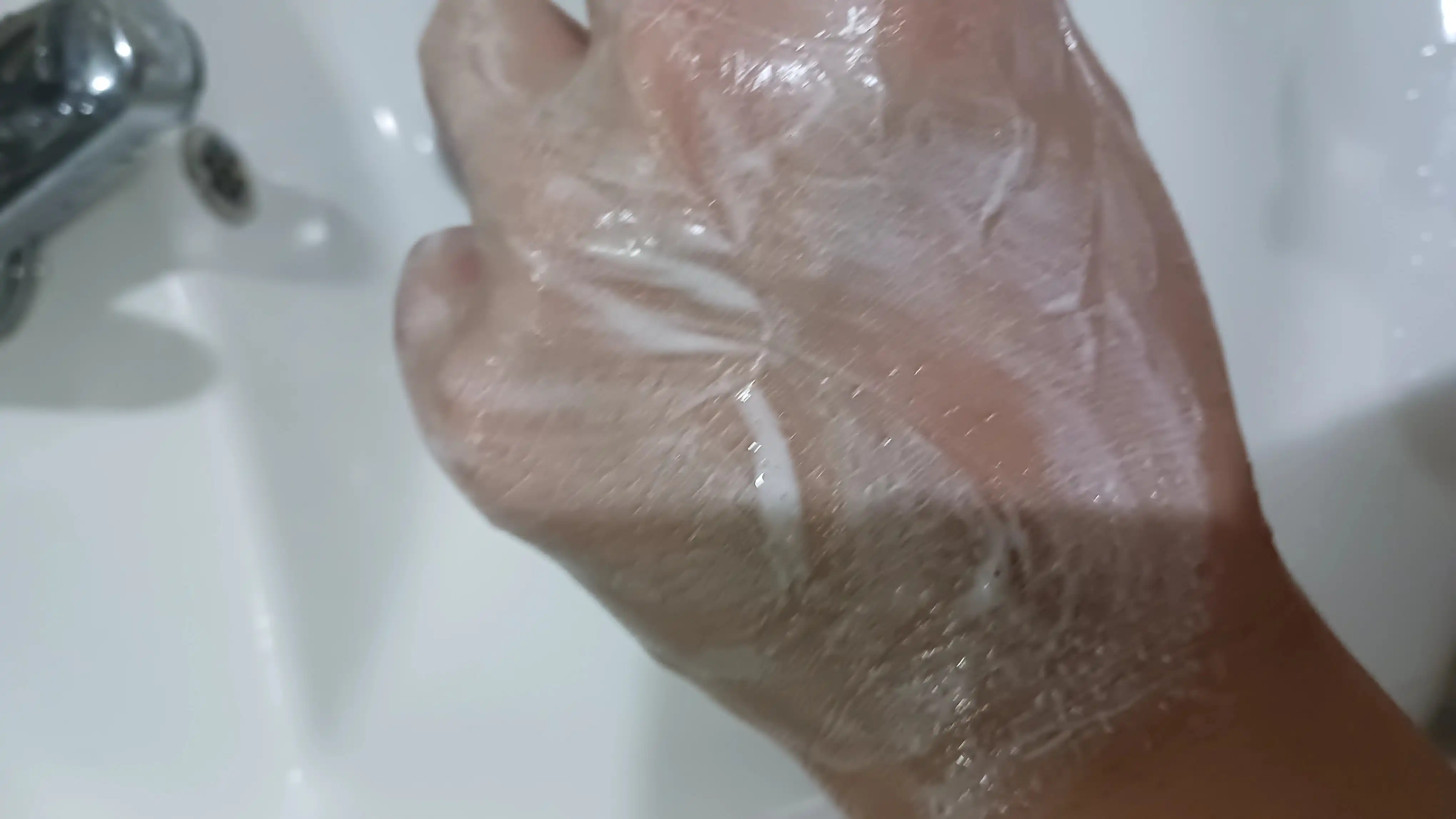 언니의파우치 리뷰 이미지 3 - [미라클 모이스처 클렌징 폼]
