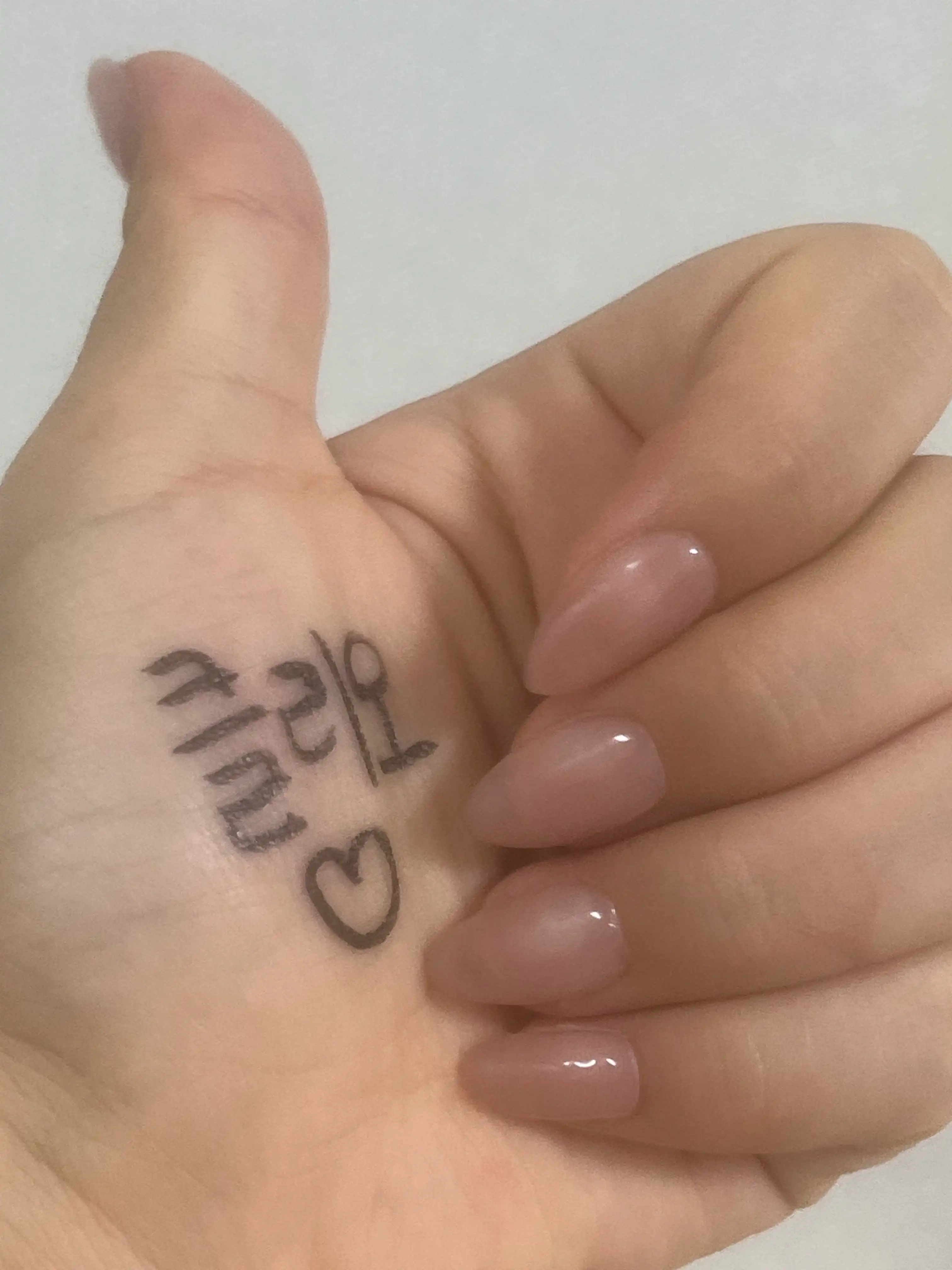 언니의파우치 리뷰 이미지 3 - [샤프 쏘 심플 워터프루프 펜 라이너]