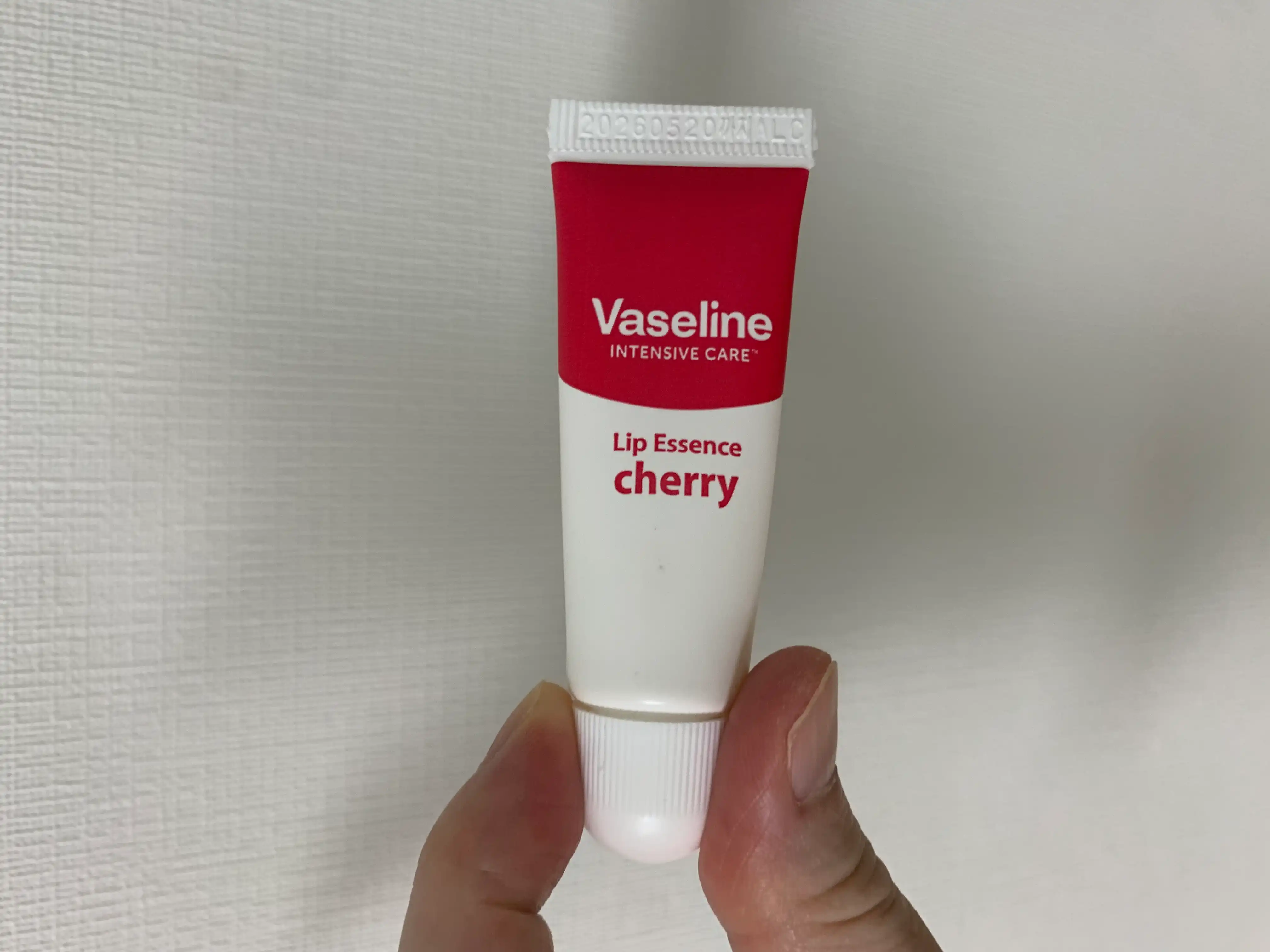 인텐시브케어 립 에센스 체리