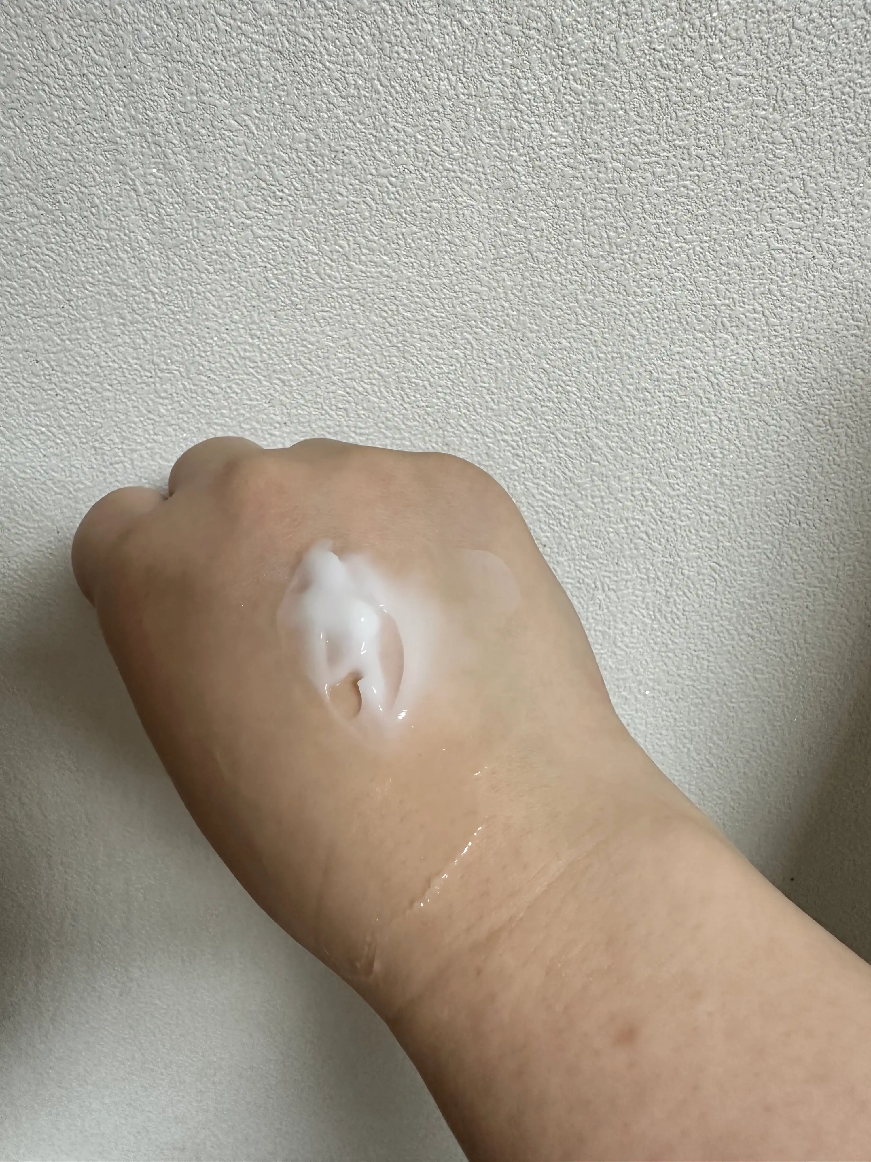 언니의파우치 리뷰 이미지 3 - [옴므 에센스 인 에멀젼]