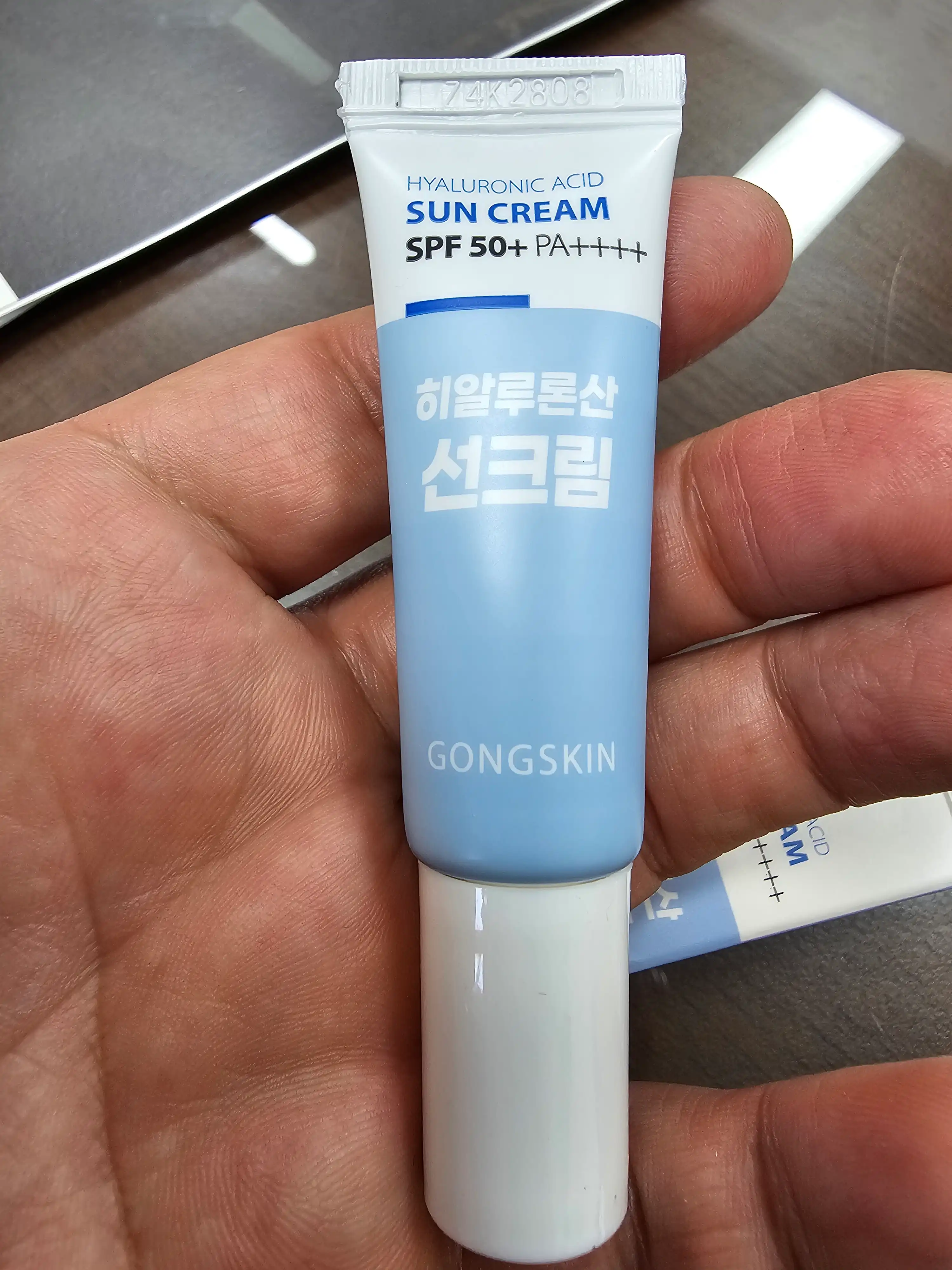 언니의파우치 리뷰 이미지 3 - [히알루론산 선크림]