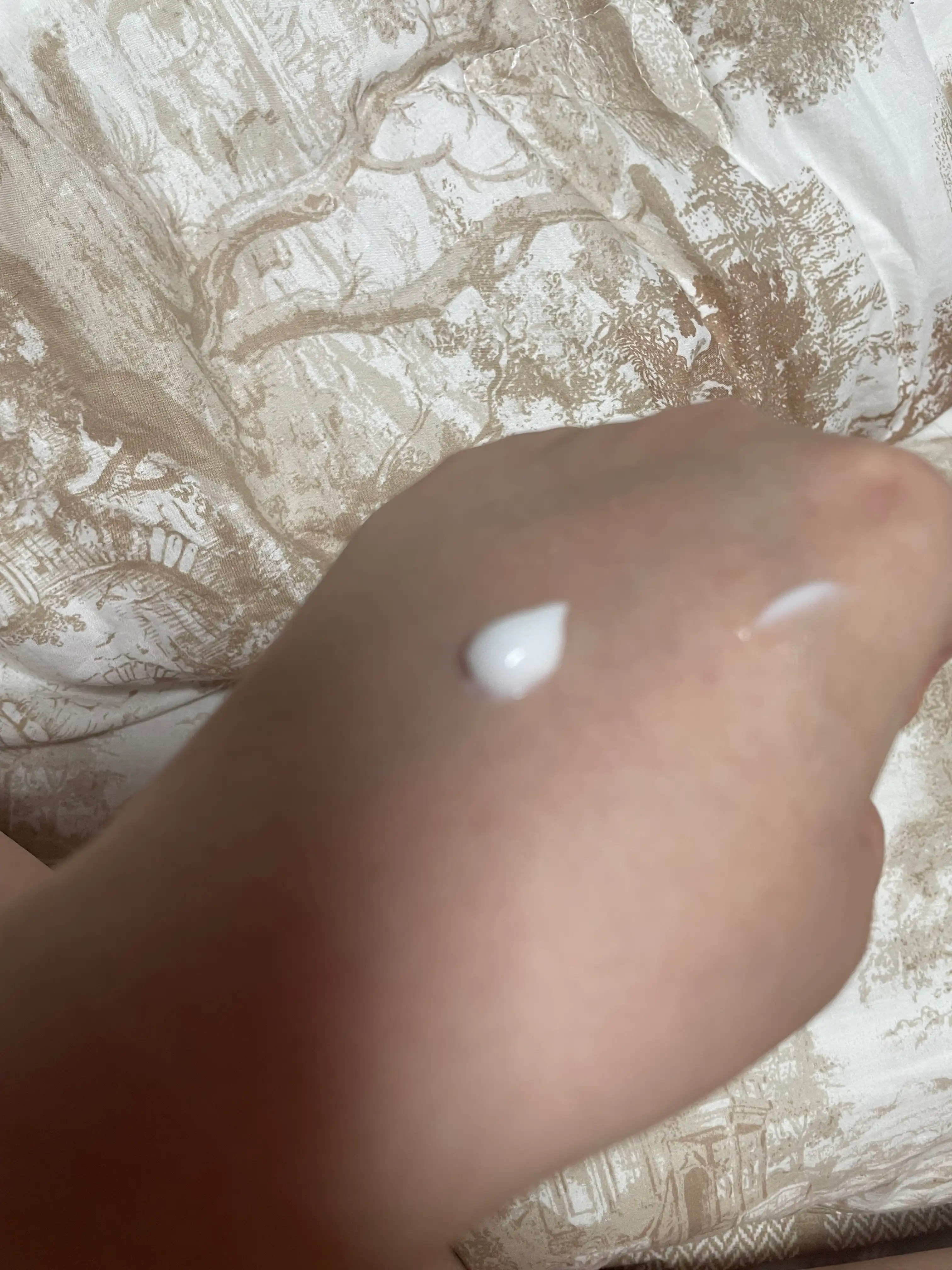 언니의파우치 리뷰 이미지 2 - [도브 리스토어링 케어 핸드 크림]