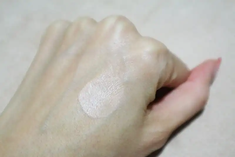 언니의파우치 리뷰 이미지 4 - [메이퀸 글로우쿠션 [23호 내추럴베이지]]