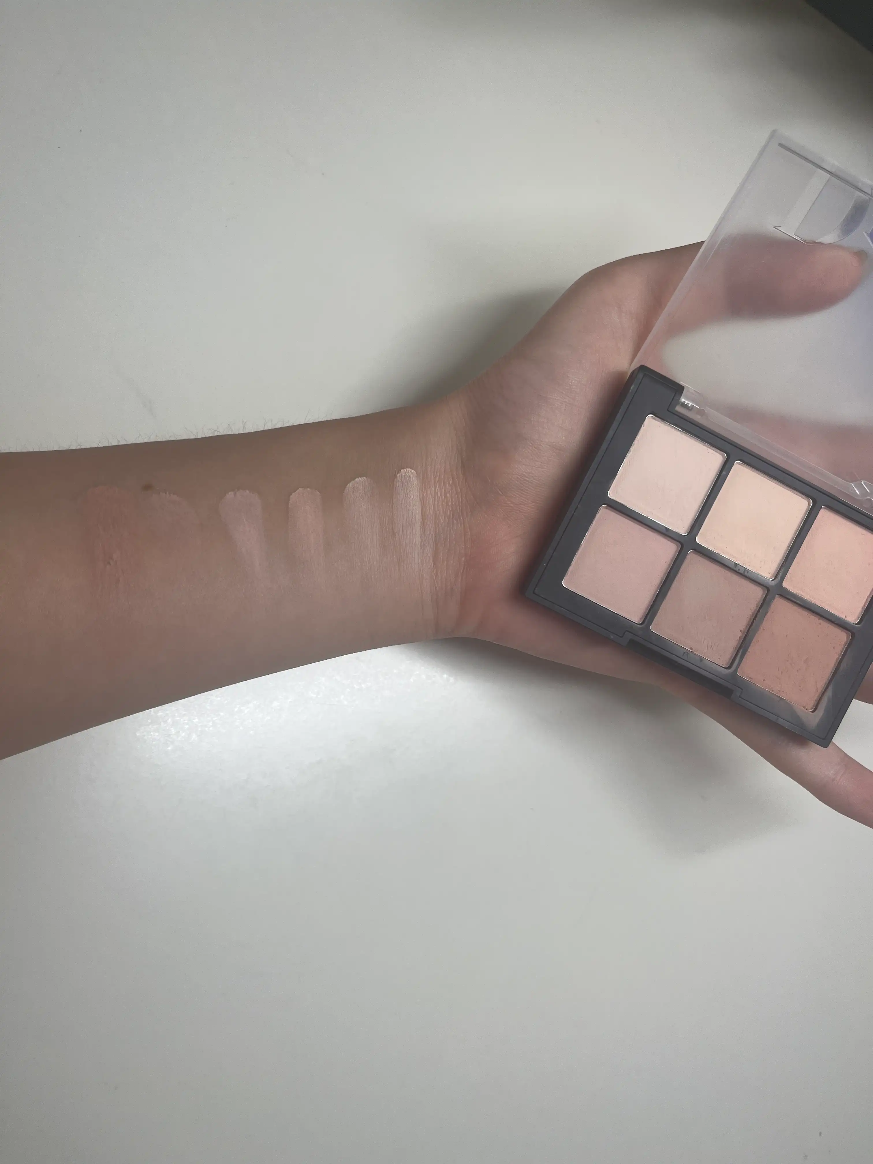 언니의파우치 리뷰 이미지 2 - [루이자 메이 올콧 아이 섀도우 [704]]