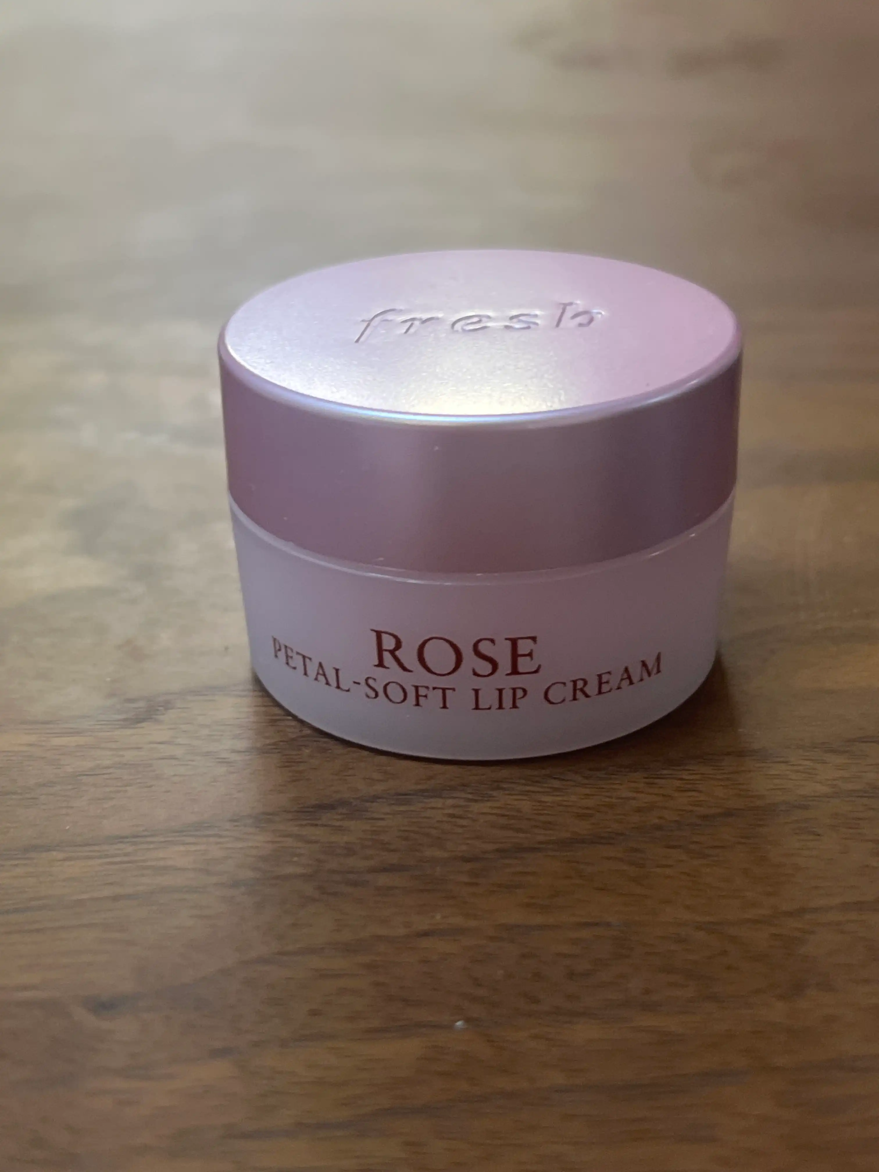 로즈 페탈 소프트 립 크림