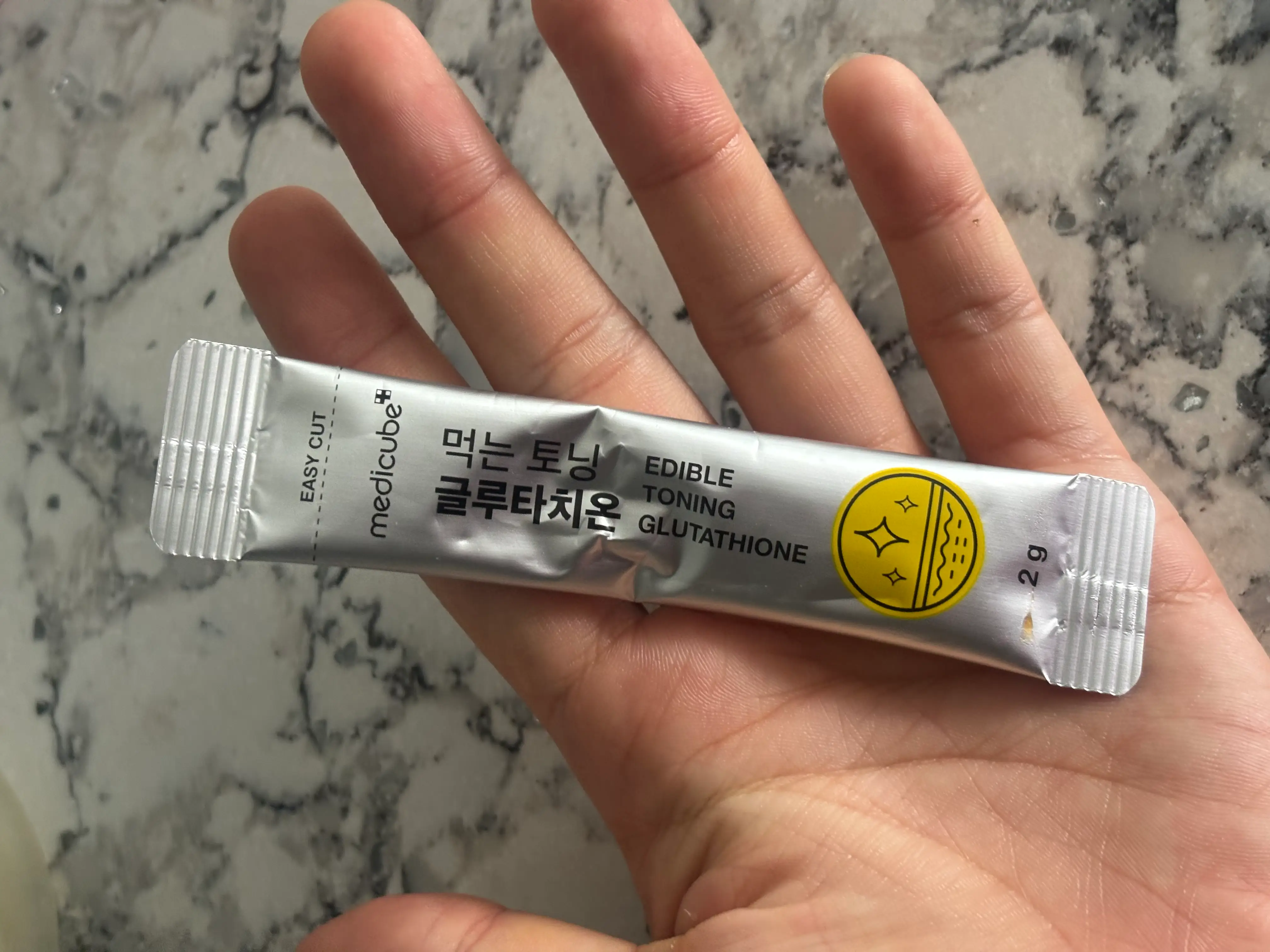선택된 언니의파우치 리뷰 이미지 - [먹는 토닝 글루타치온]