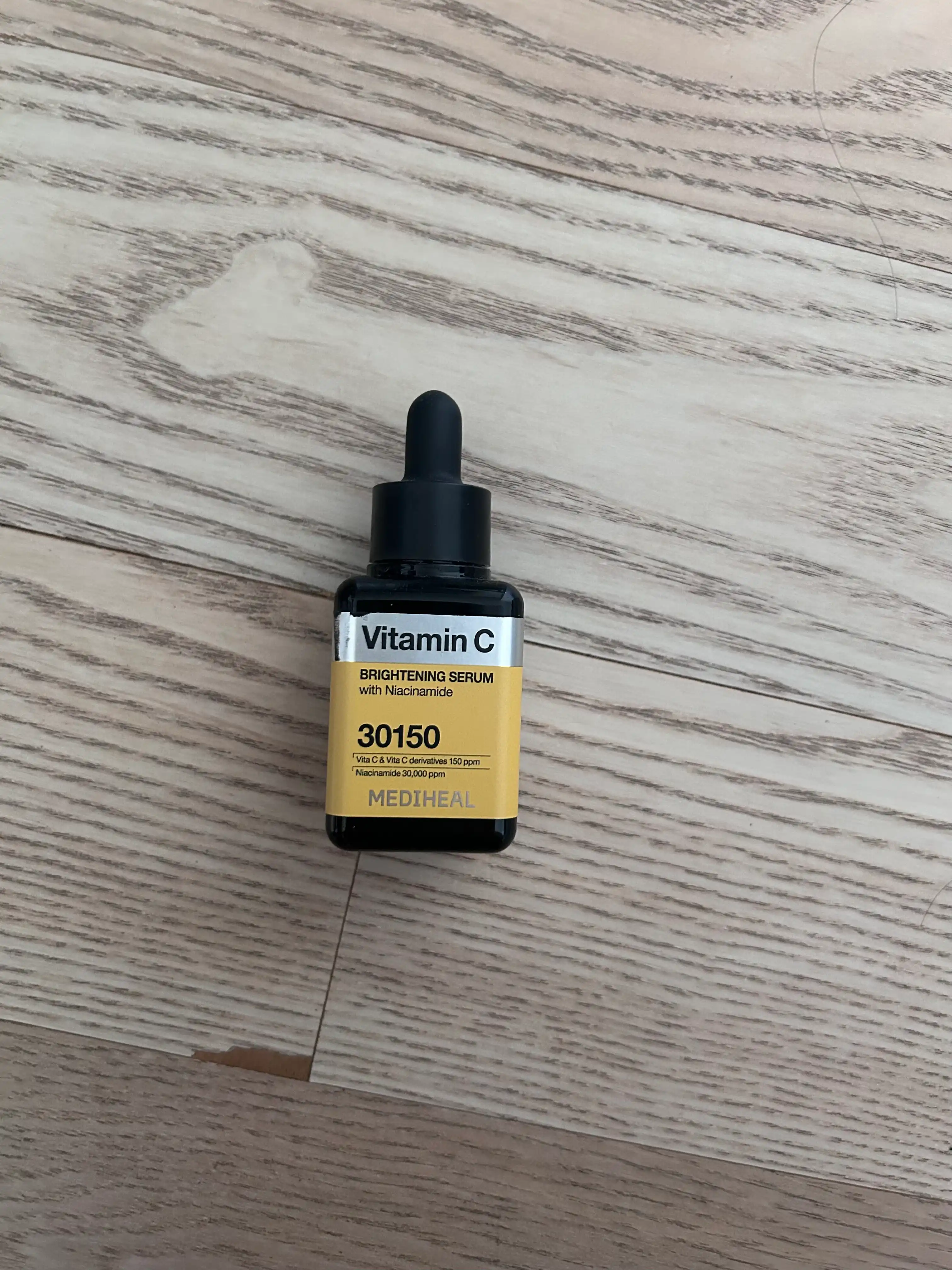 비타민 C 브라이트닝 세럼