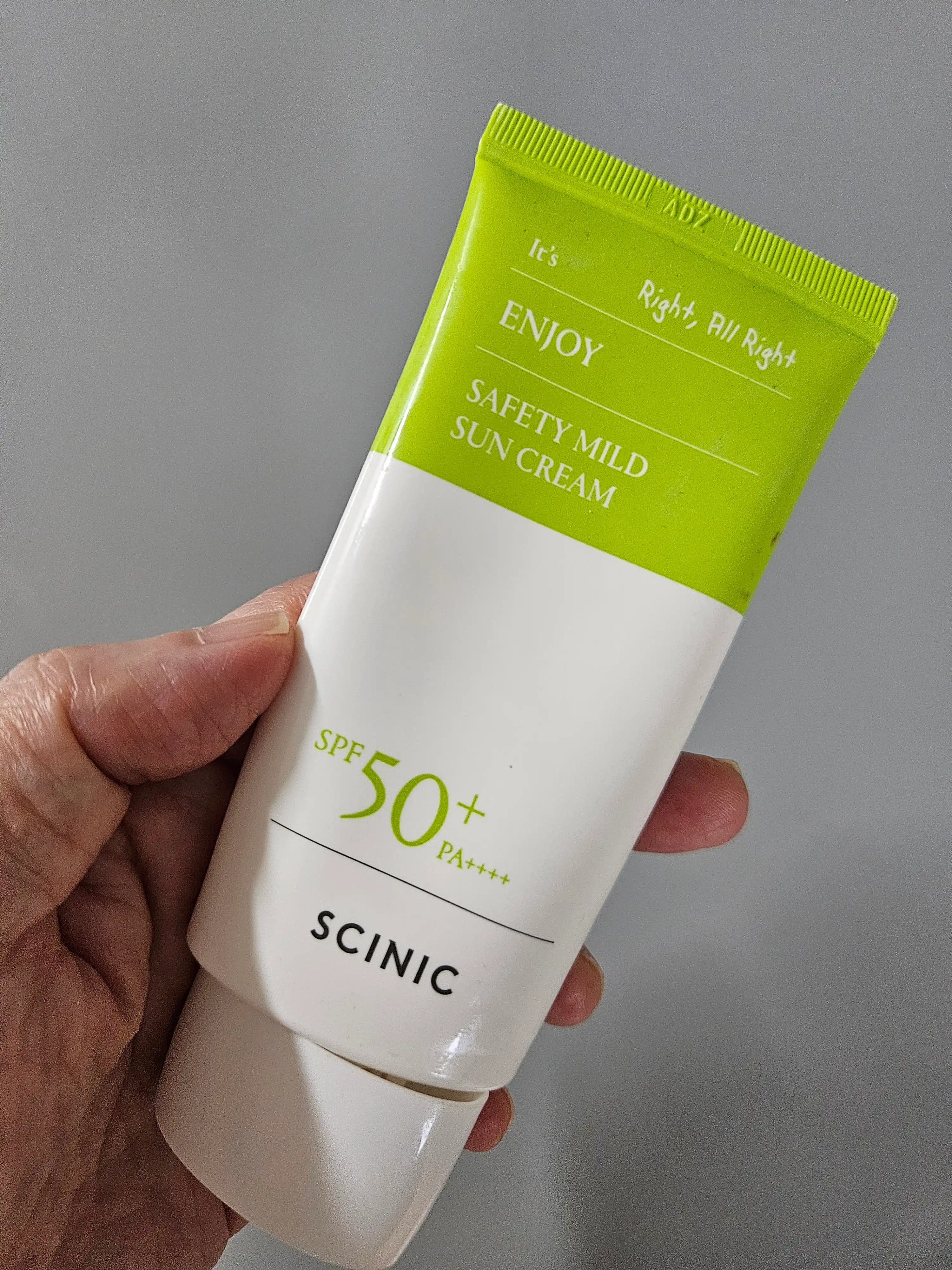 엔조이 세이프티 마일드 선크림