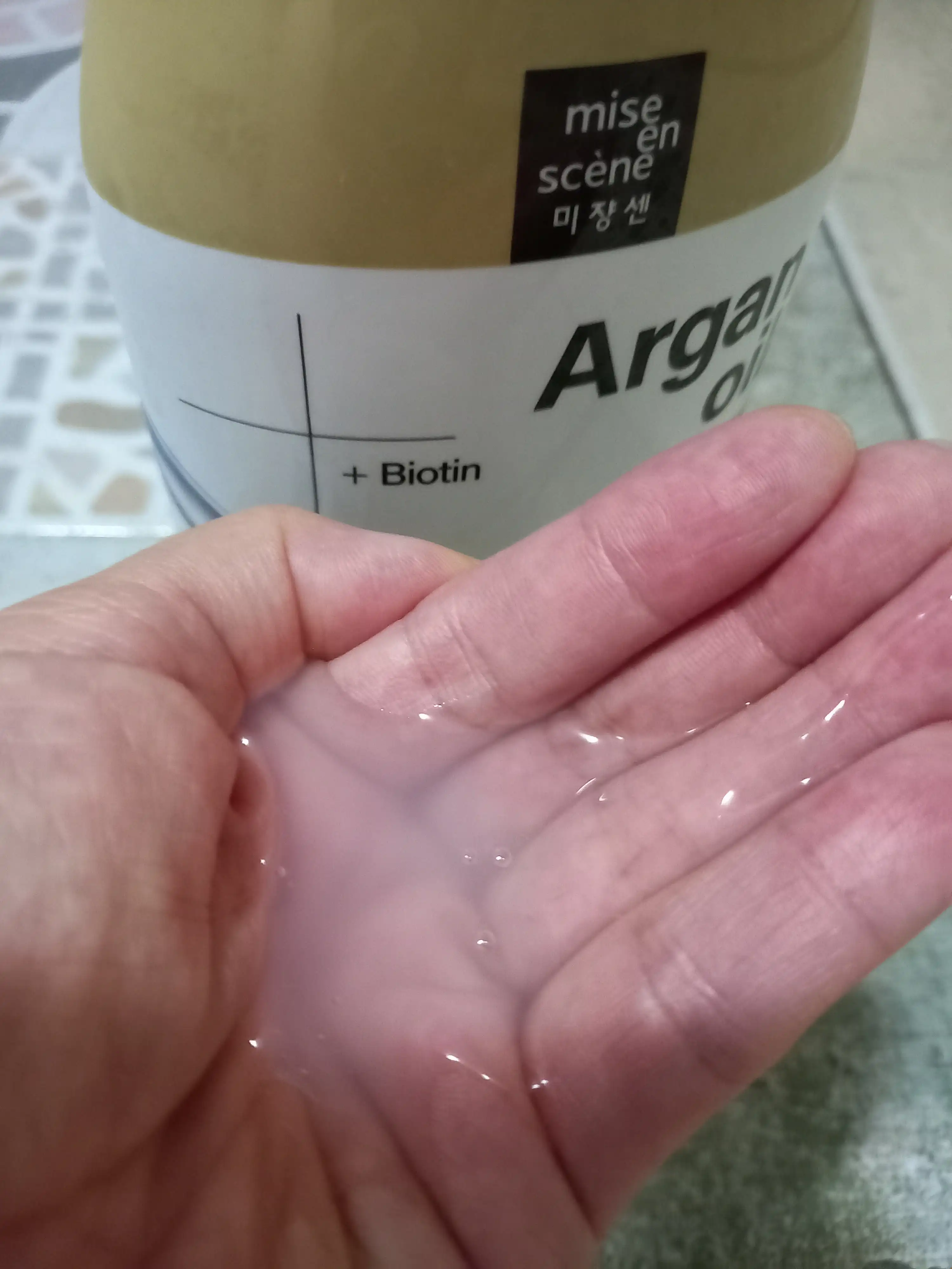 언니의파우치 리뷰 이미지 4 - [헤어앤스칼프 너리싱 부스터 샴푸]
