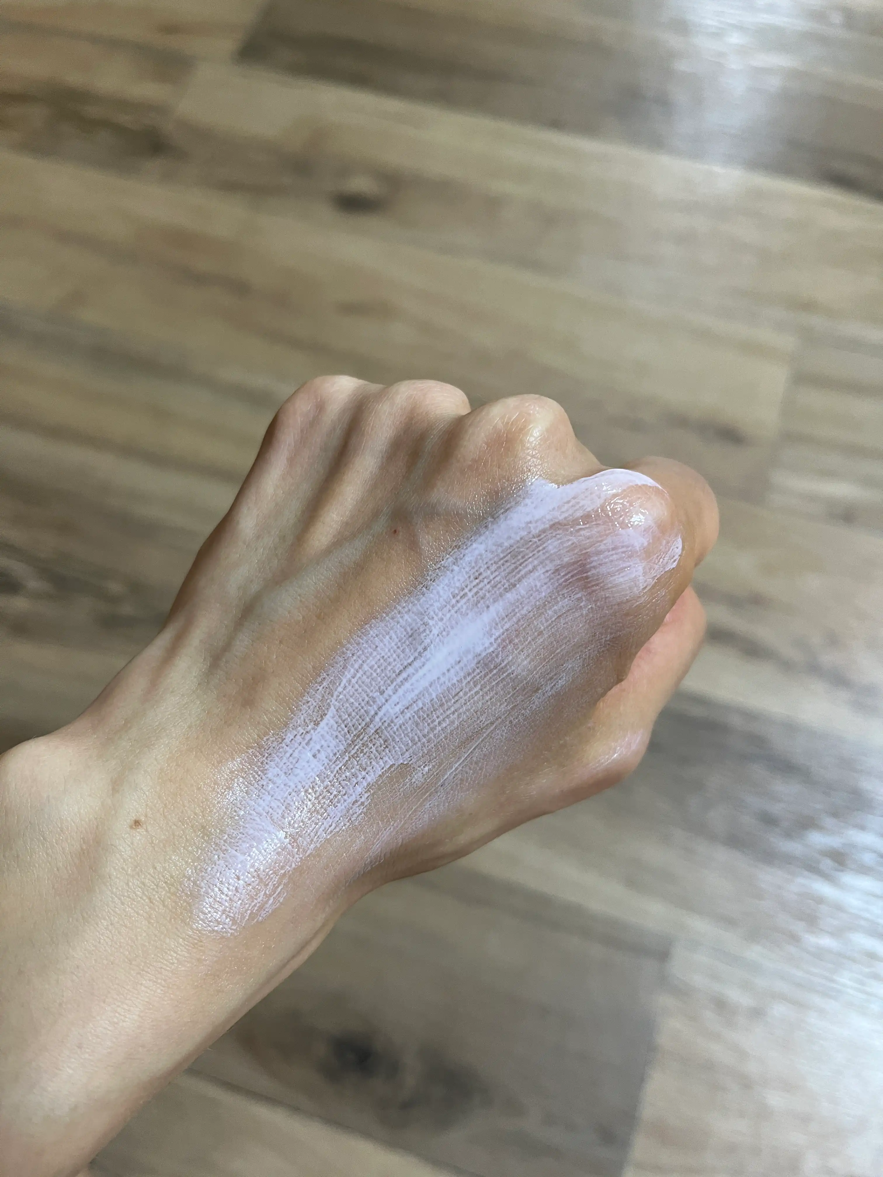 언니의파우치 리뷰 이미지 3 - [뽀얀쌀 생기 톤업 수분 선 크림]