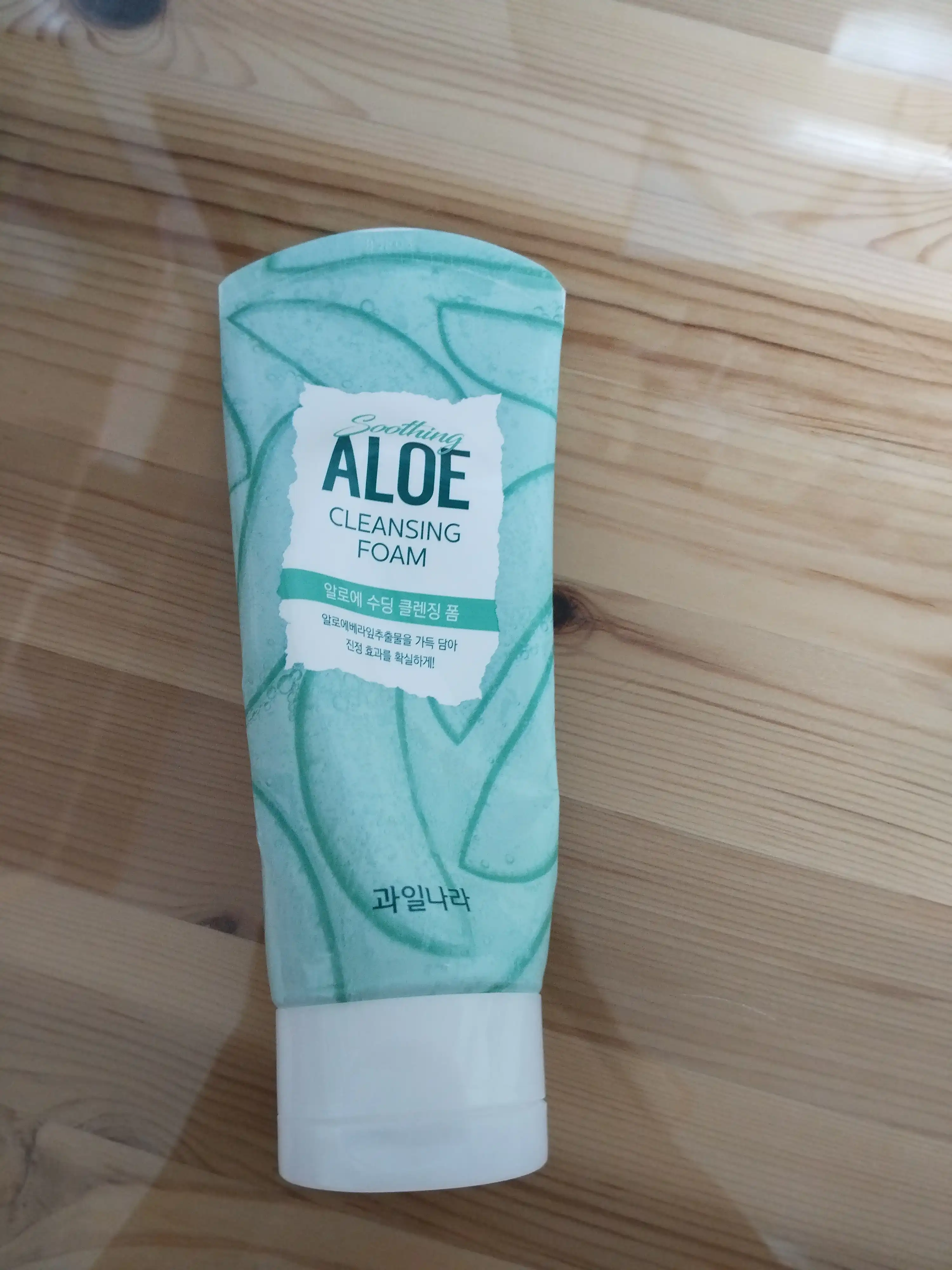 생기가득한 알로에수딩 클렌징폼