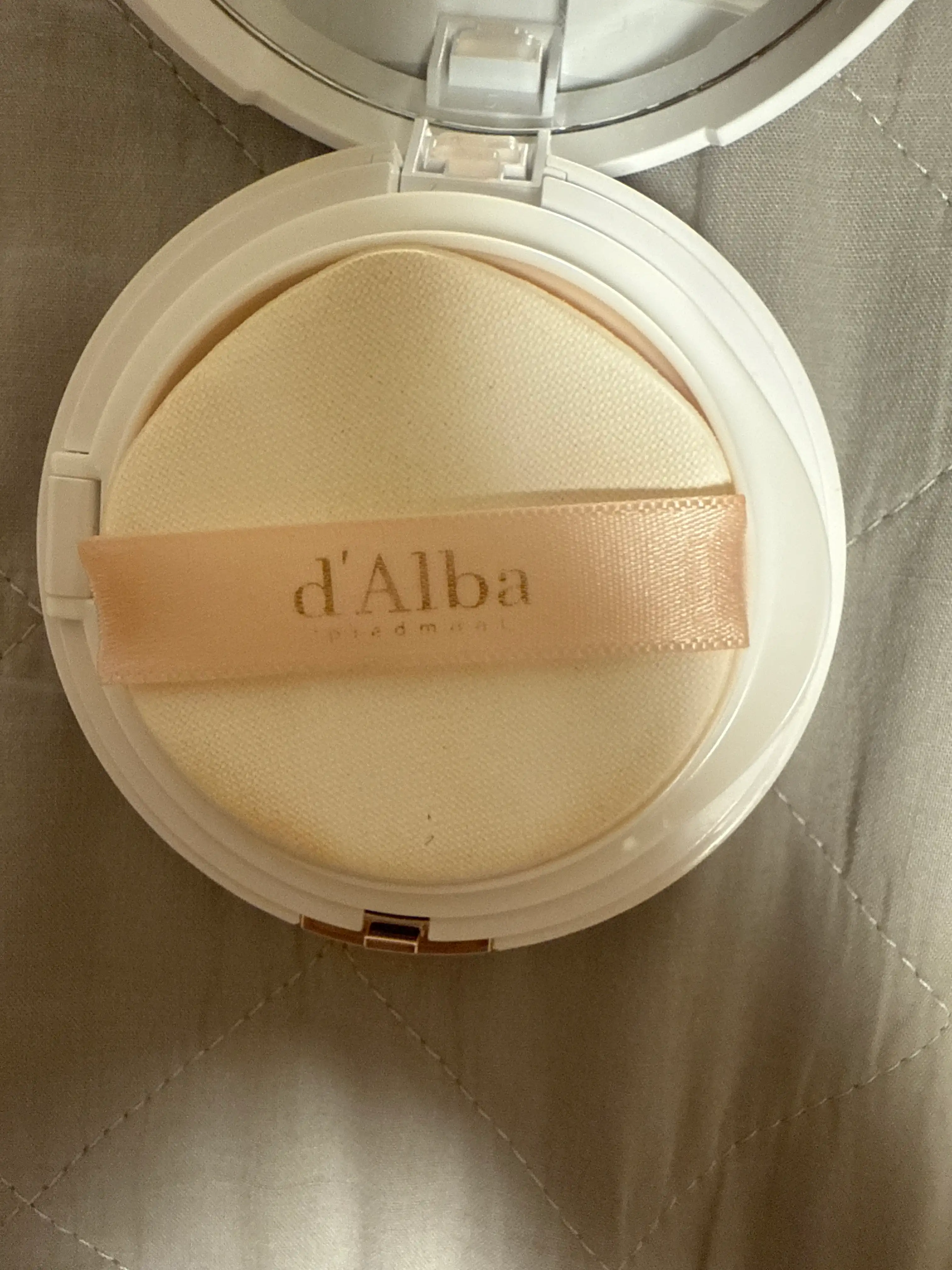 언니의파우치 리뷰 이미지 2 - [워터풀 톤업 선 쿠션]