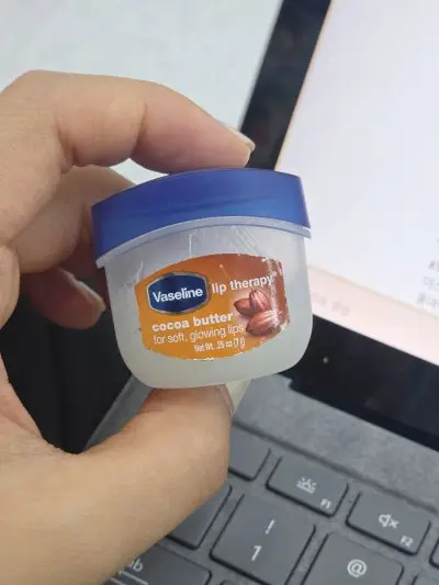 선택된 언니의파우치 리뷰 이미지 - [립 테라피 코코아버터]