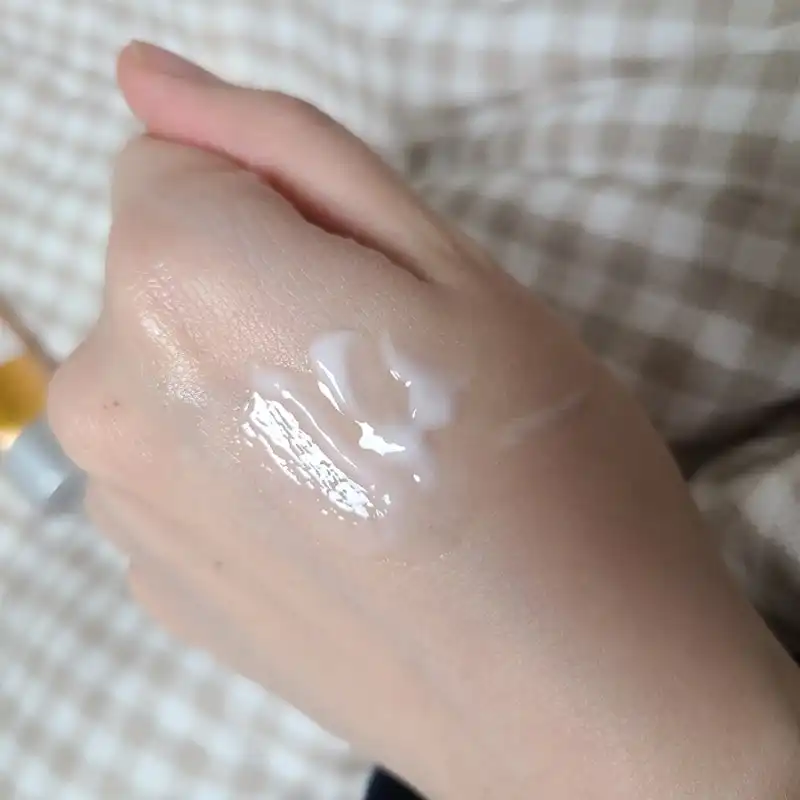 언니의파우치 리뷰 이미지 2 - [퍼퓸 헤어 에센스 (선셋프리지아)]