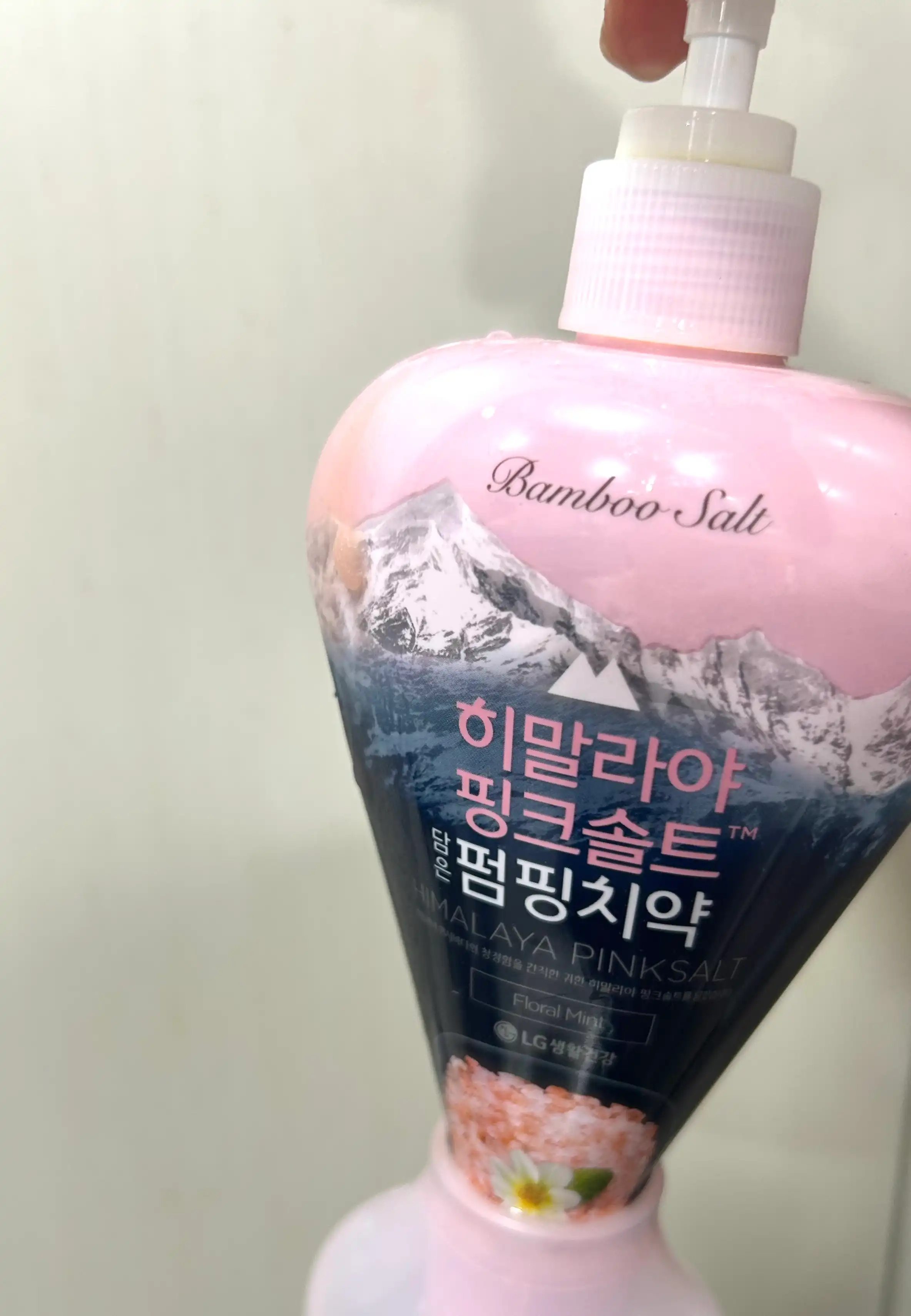 선택된 언니의파우치 리뷰 이미지 - [밤부솔트 히말라야 핑크솔트담은 치약 플로럴]