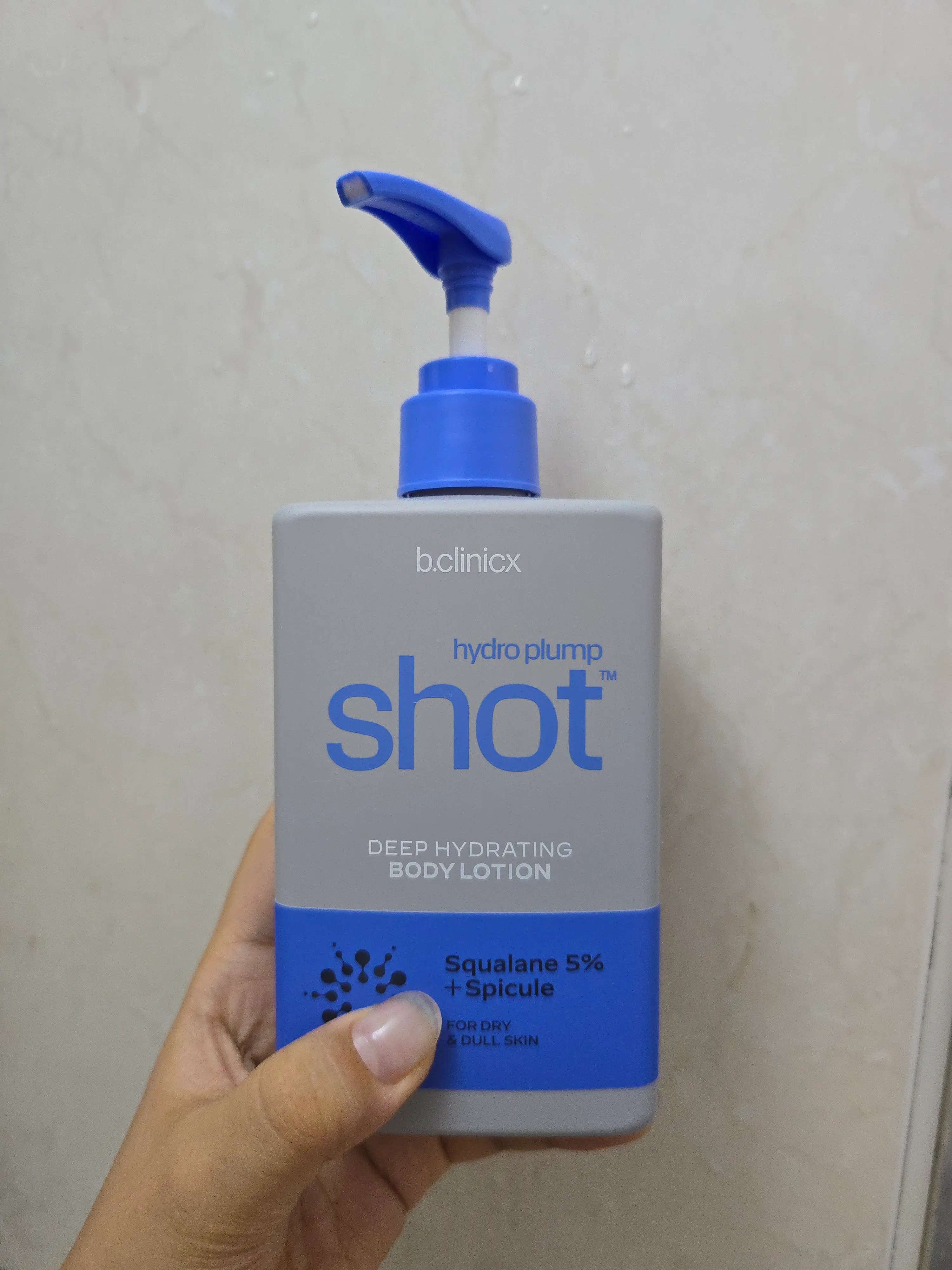 선택된 언니의파우치 리뷰 이미지 - [하이드로 플럼샷 5프로 딥 하이드레이팅 바디로션]