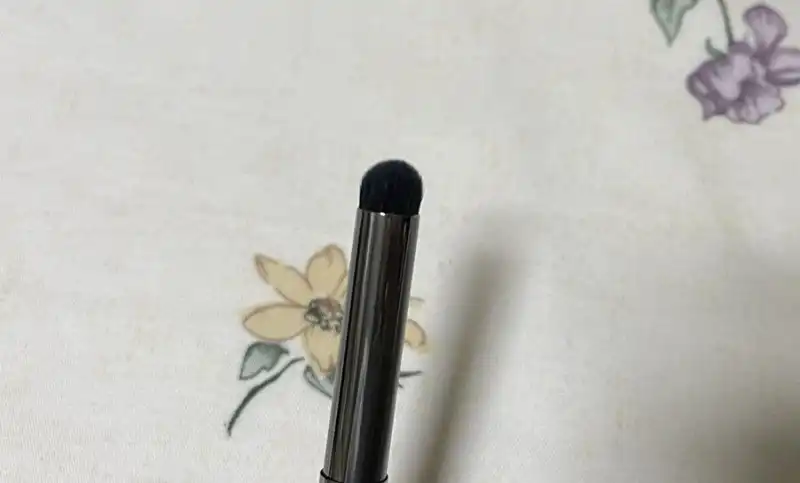 언니의파우치 리뷰 이미지 2 - [포터블 립 브러쉬 라운드 타입 2223]