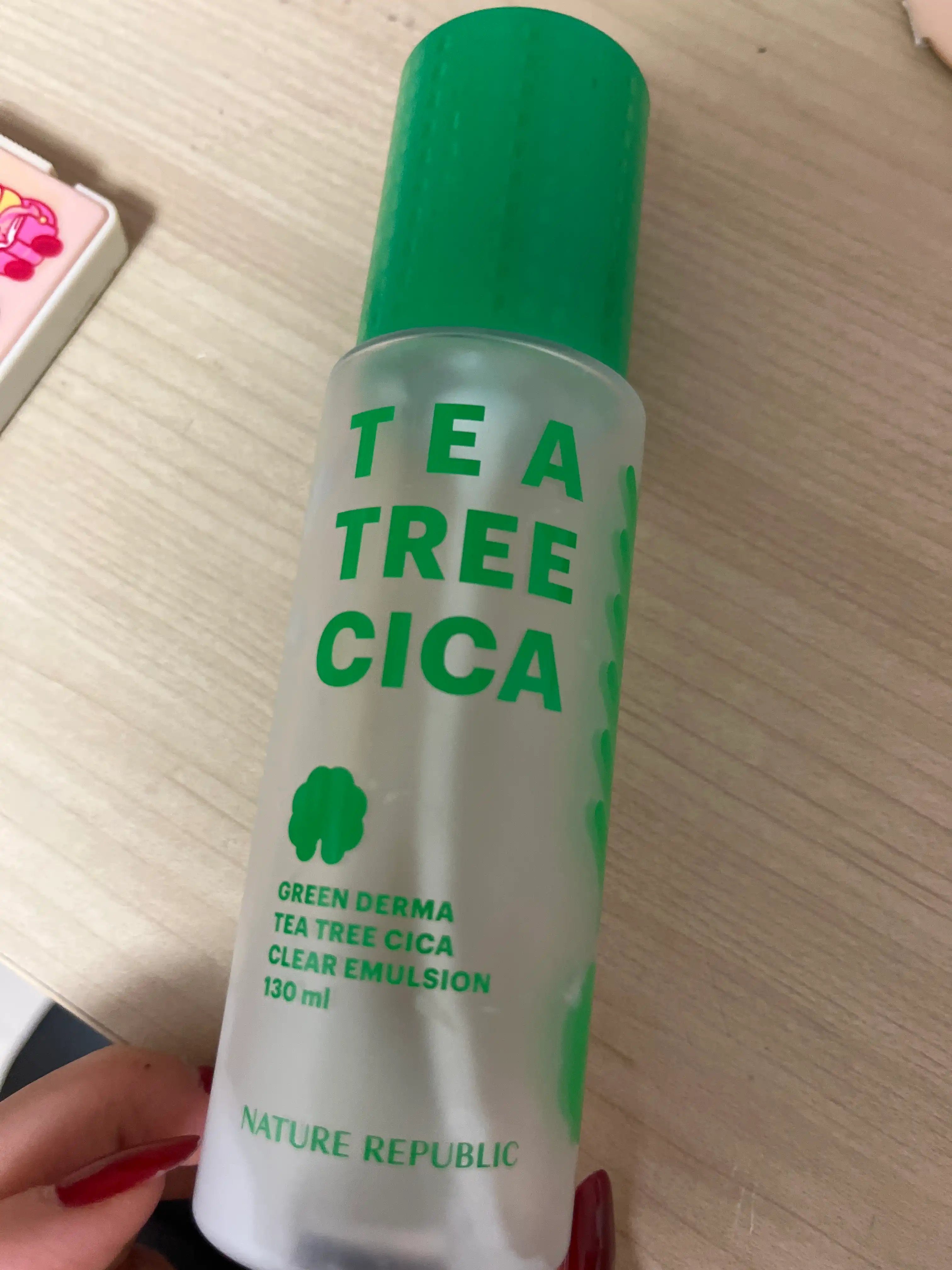 그린더마 티트리 시카 클리어 에멀젼