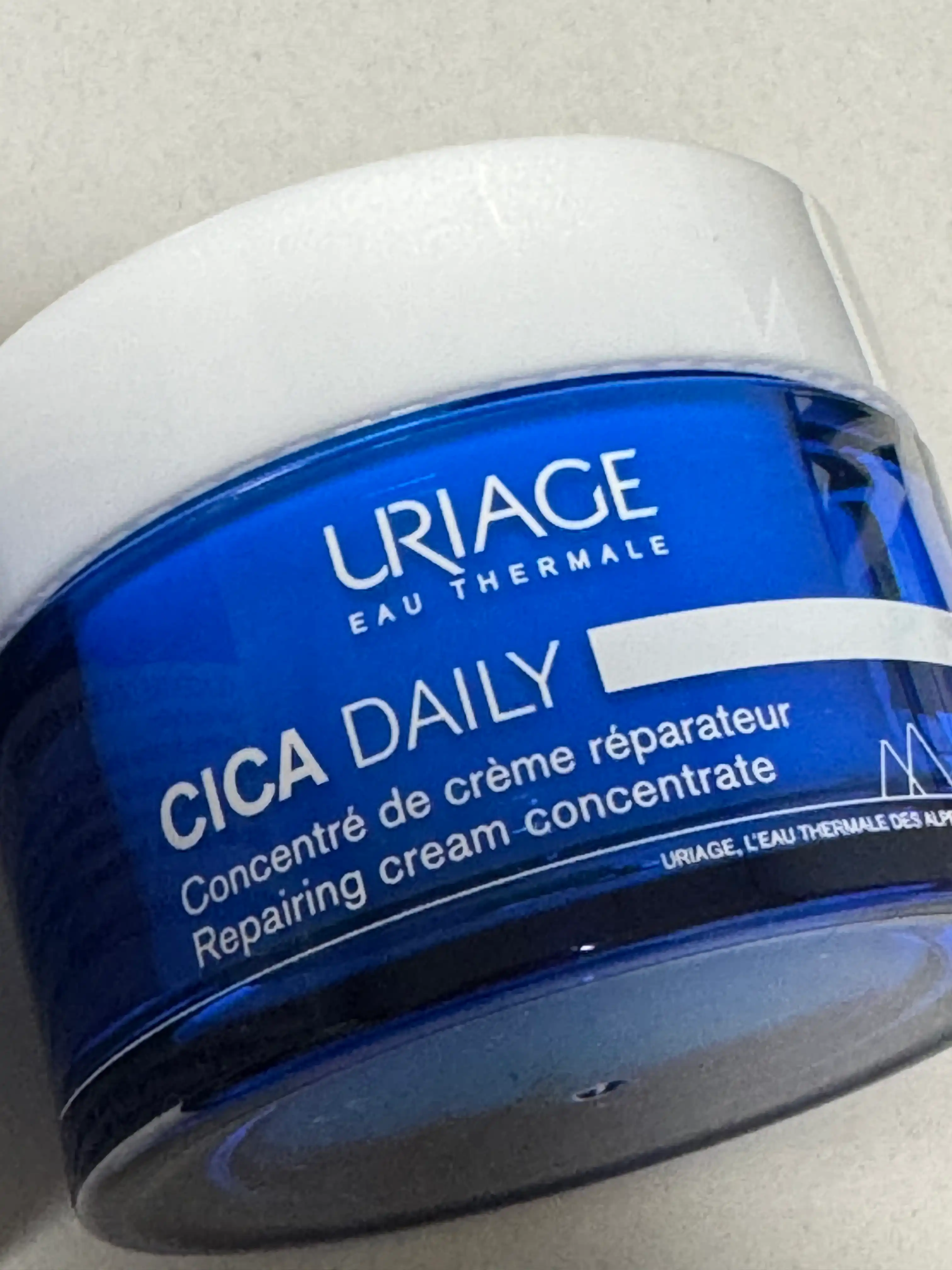 시카 데일리 리페어 콘센트레 크림