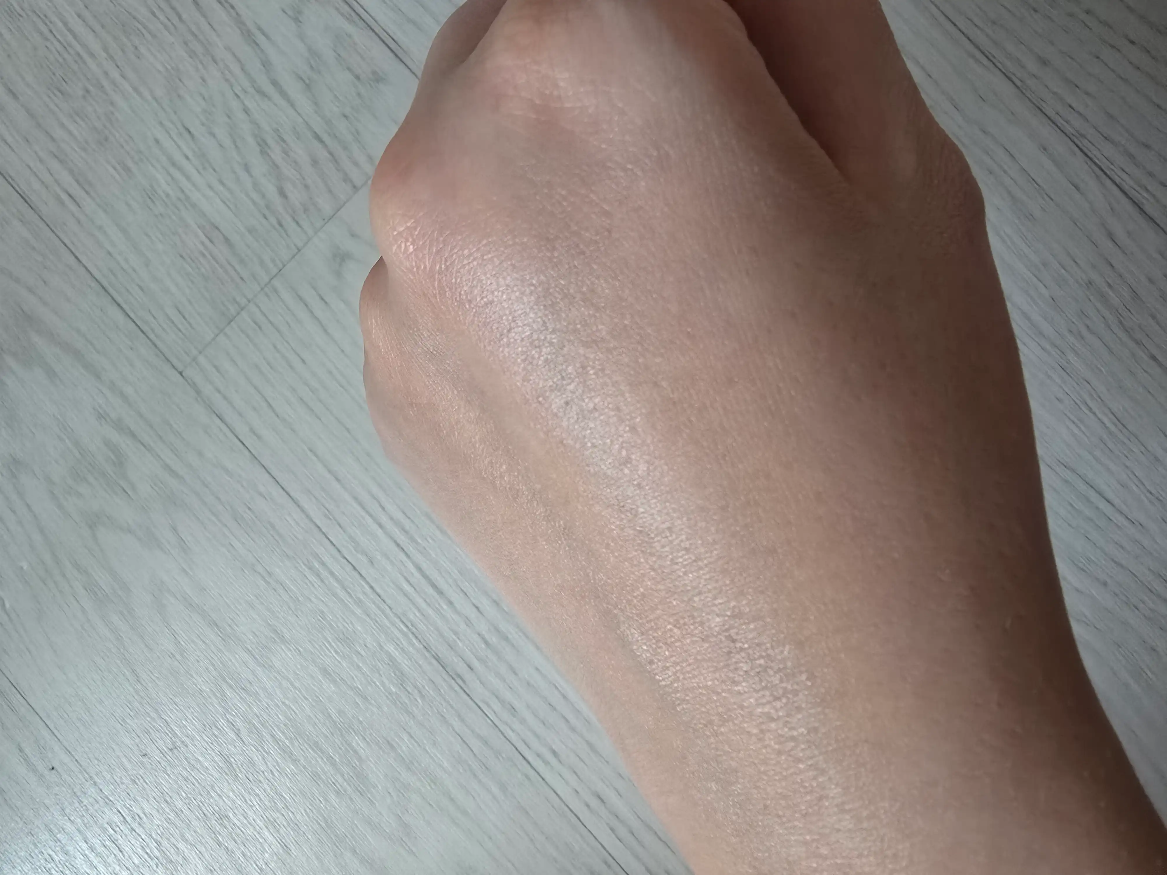 언니의파우치 리뷰 이미지 4 - [유브이 액티브 포어리스 선스크린]