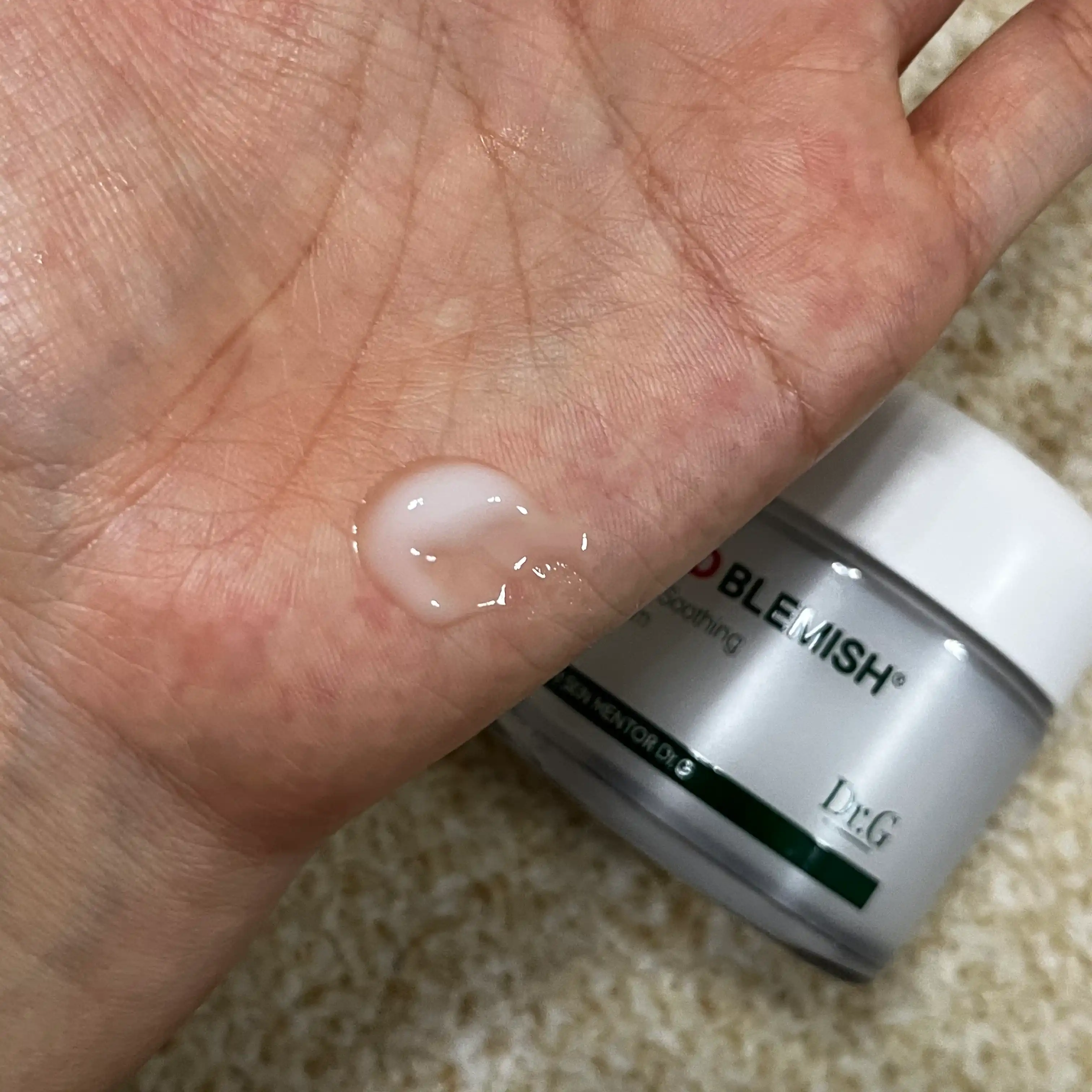 언니의파우치 리뷰 이미지 2 - [레드 블레미쉬 시카 수딩 크림]