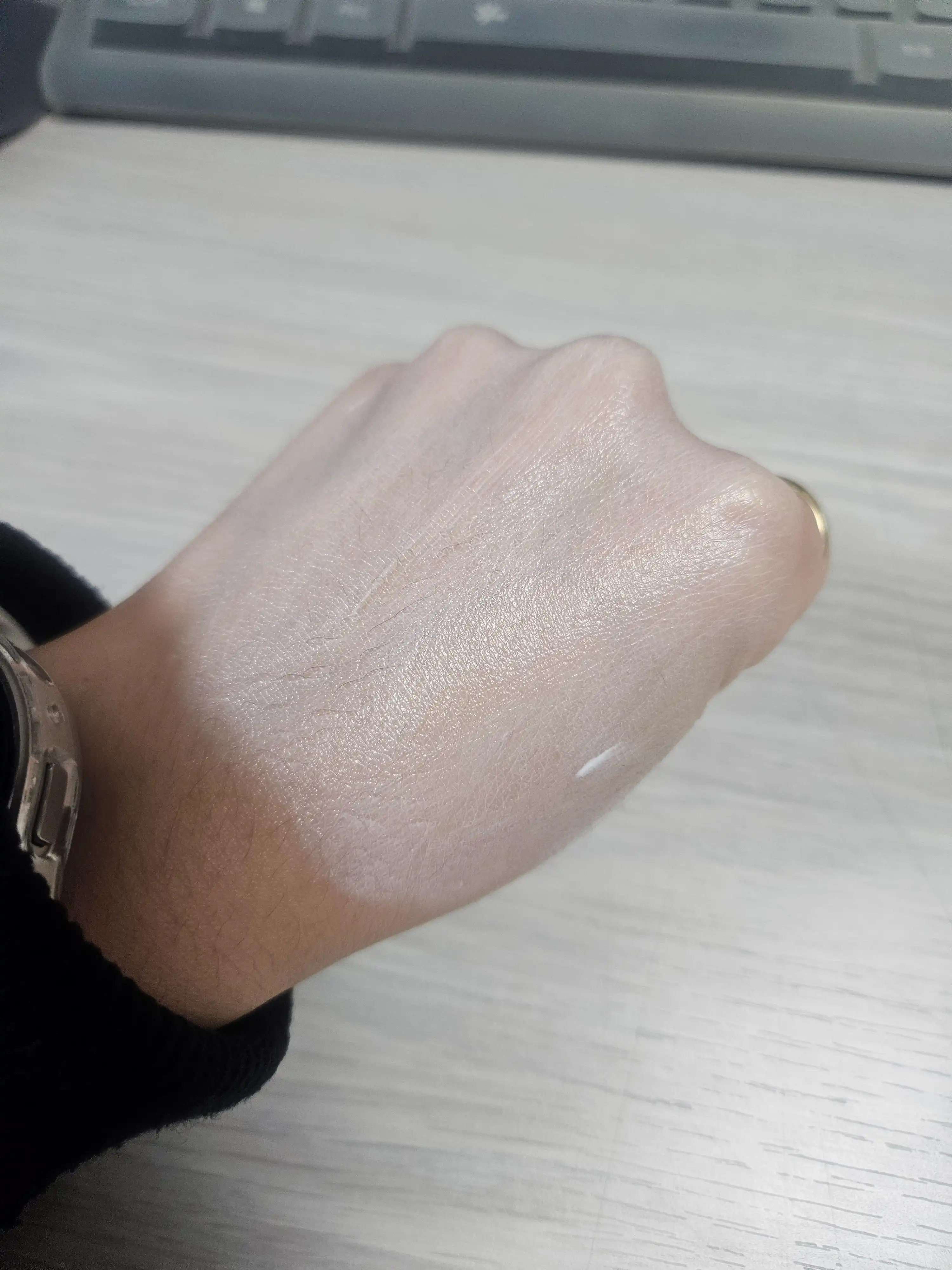 언니의파우치 리뷰 이미지 4 - [더마UV365 장벽수분 무기자차 선크림]