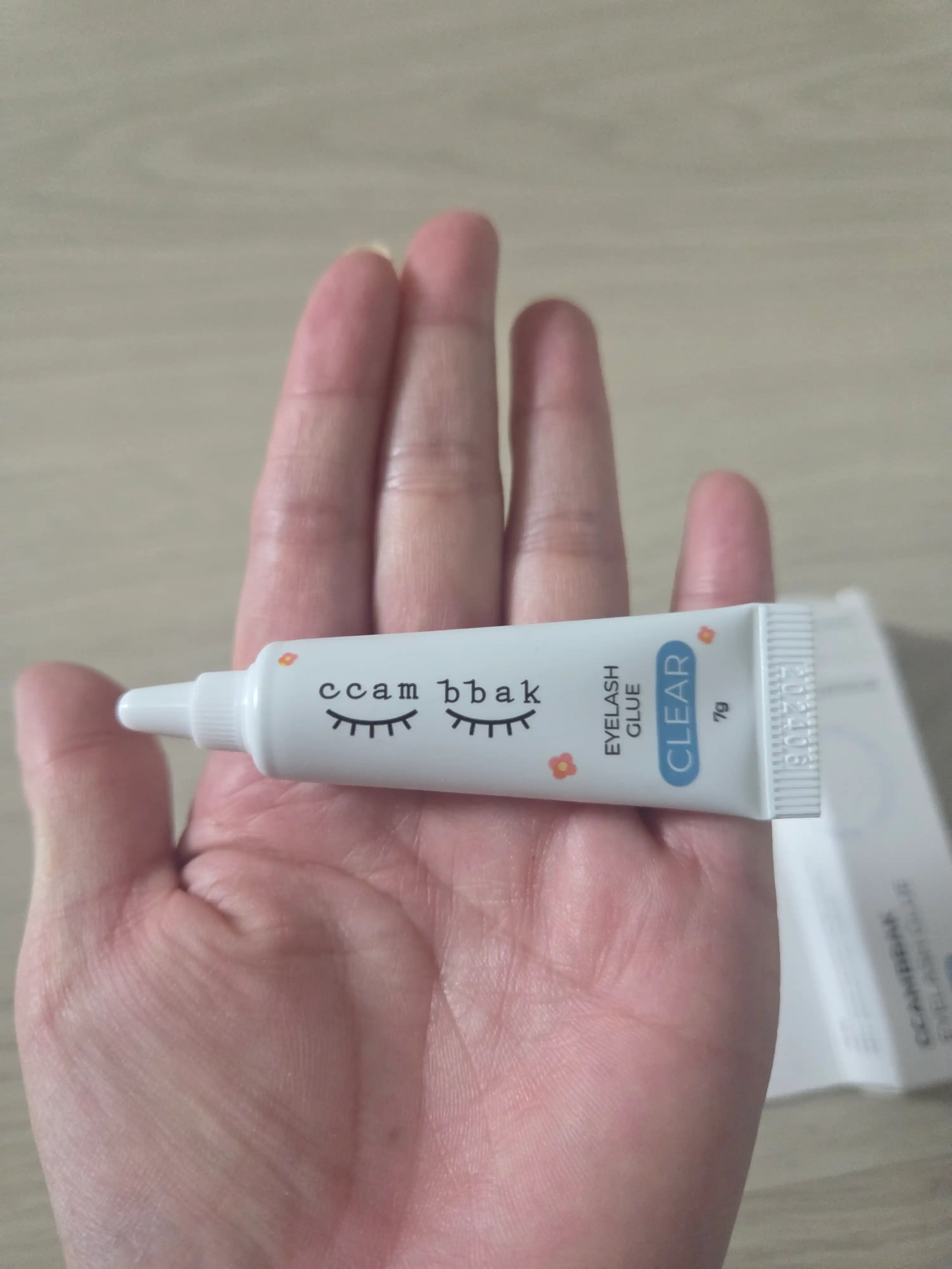 언니의파우치 리뷰 이미지 3 - [아이래쉬 글루]