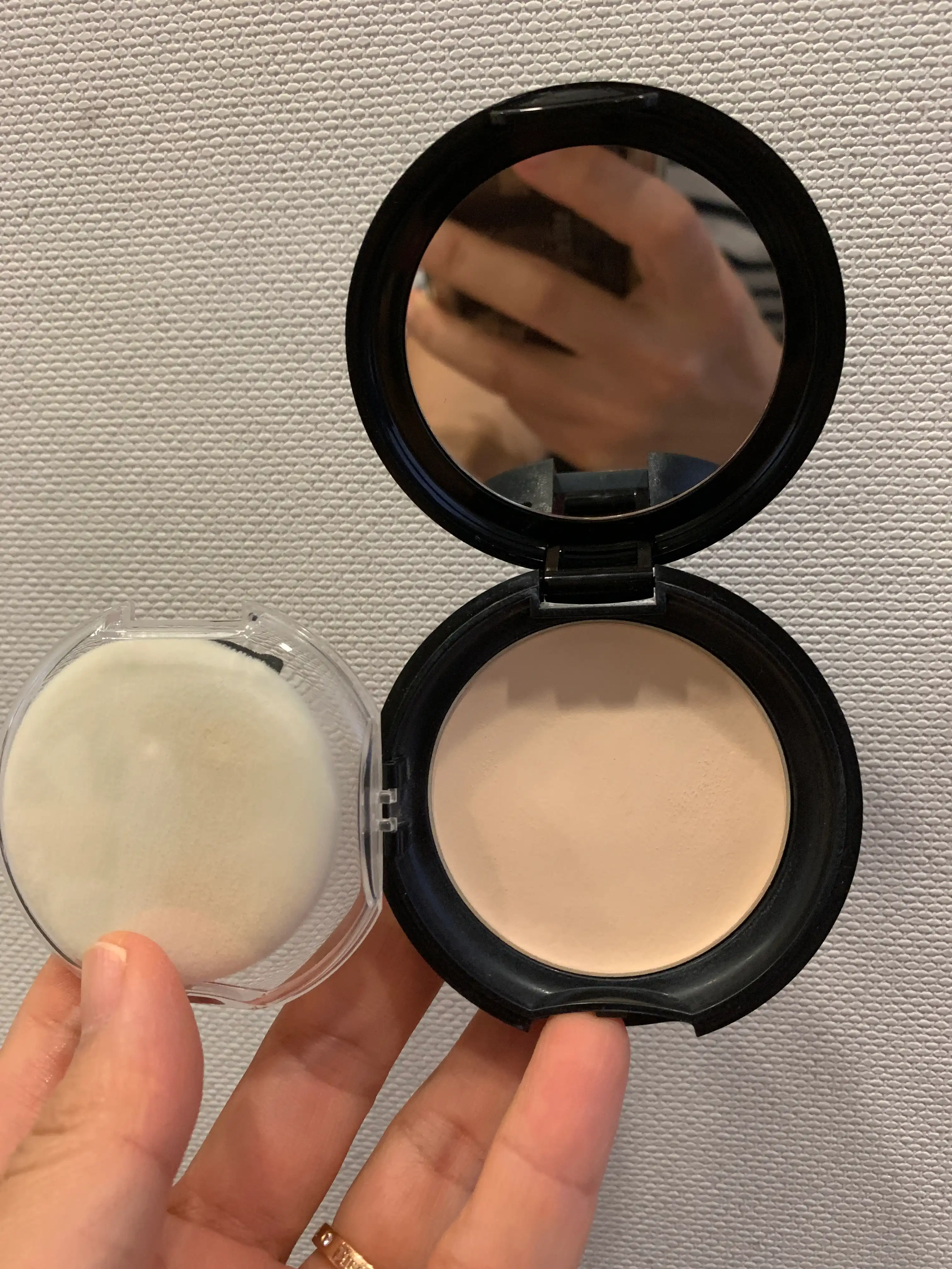 언니의파우치 리뷰 이미지 2 - [블러 파우더 팩트]