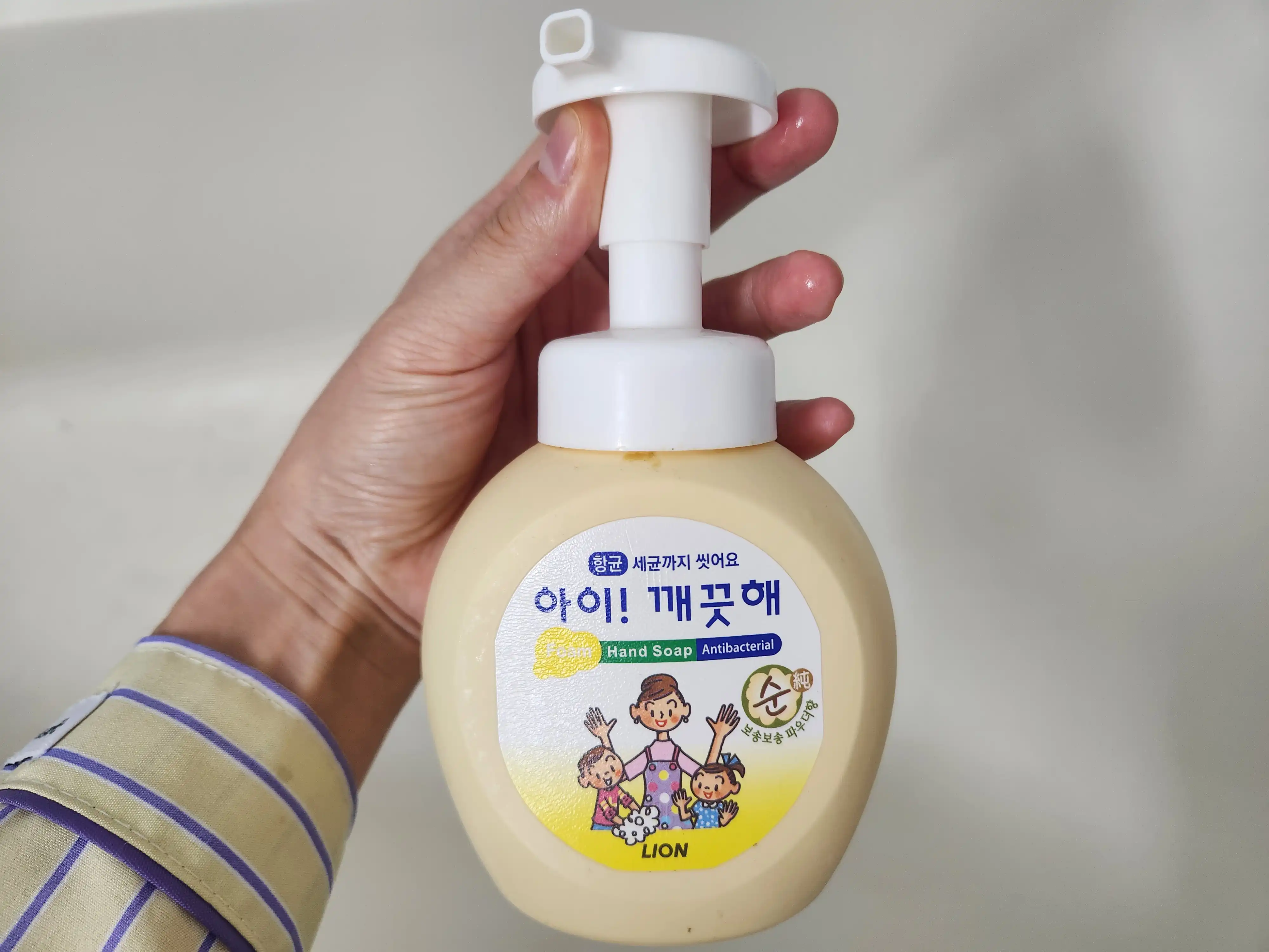 언니의파우치 리뷰 이미지 - [아이깨끗해 항균 폼 핸드솝 [파우더향]]