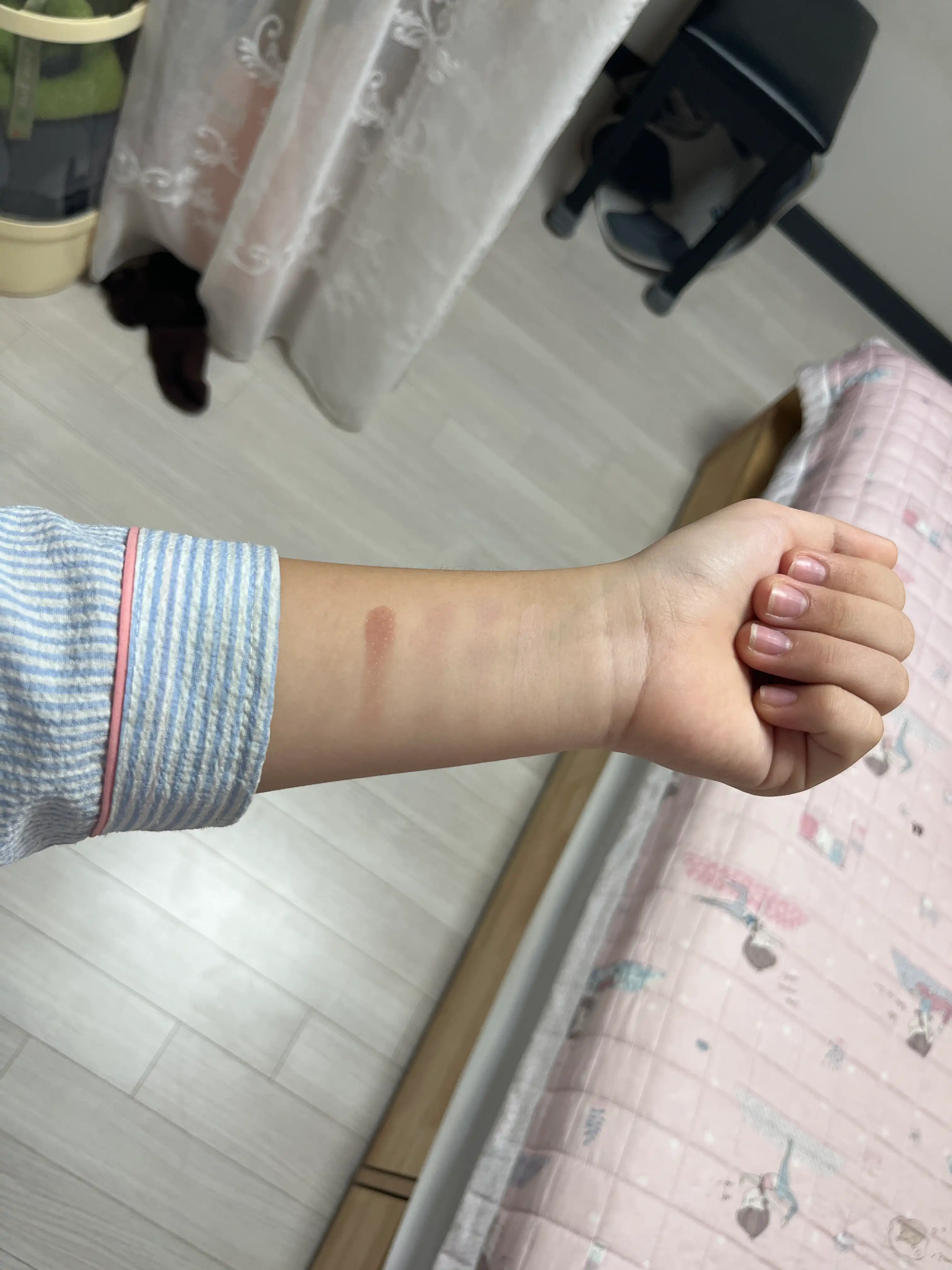 언니의파우치 리뷰 이미지 2 - [무드 온 아이 팔레트]