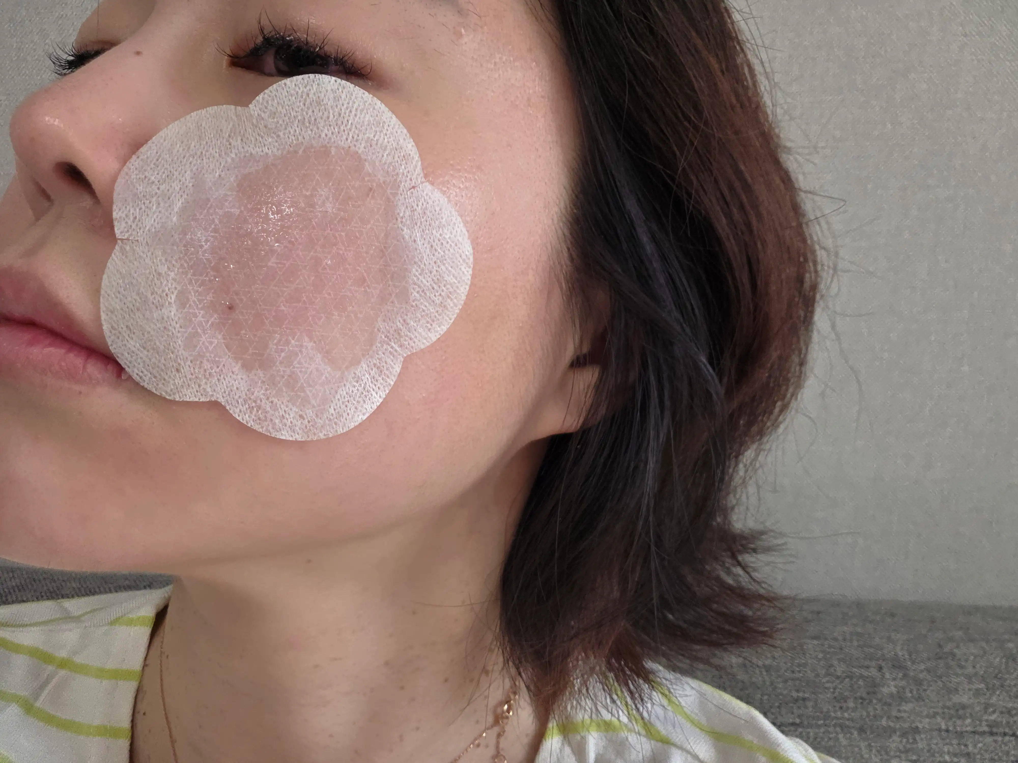 언니의파우치 리뷰 이미지 6 - [에이치엠베리어 화이트 단델리온 에센스 수]