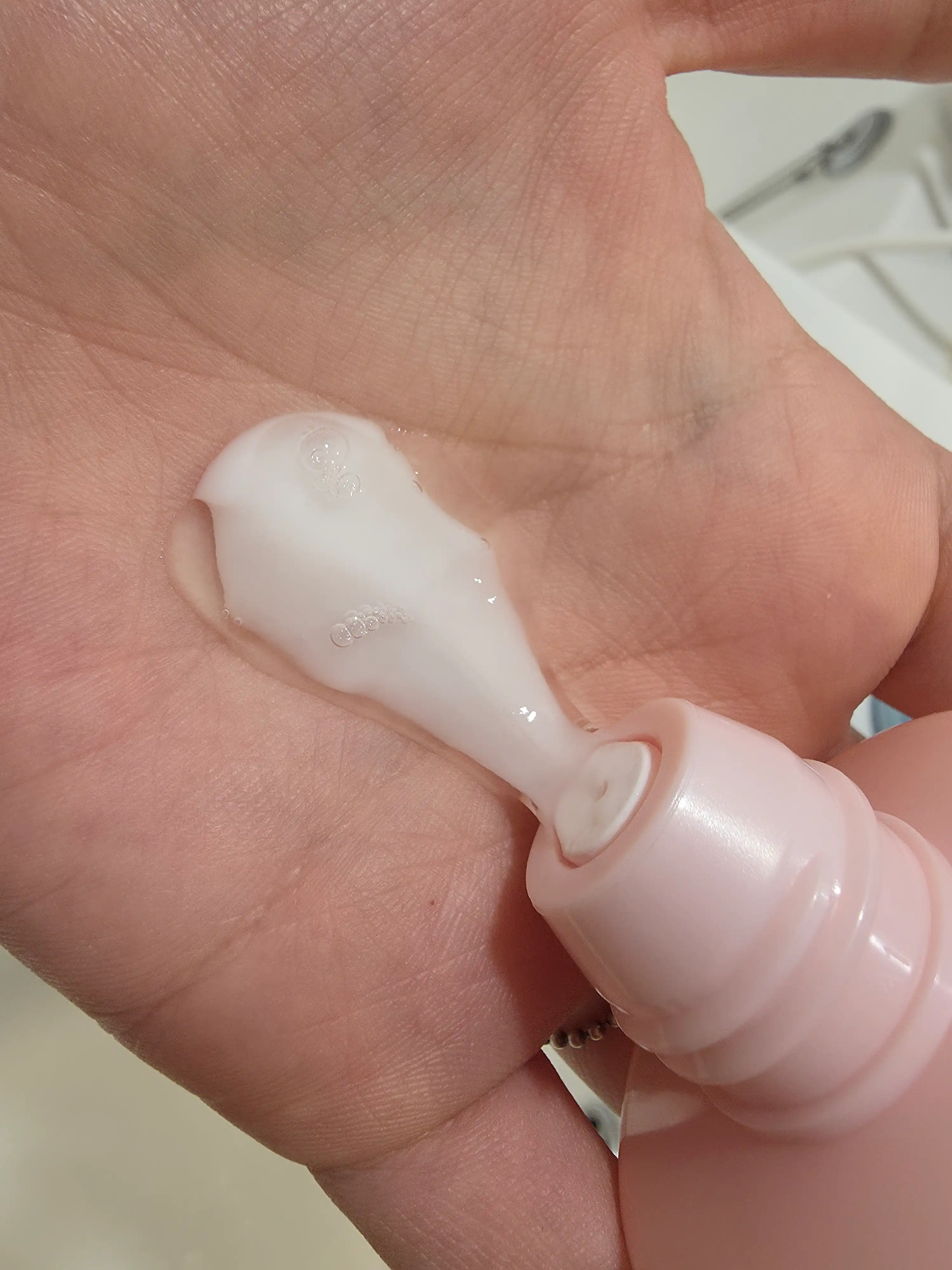 언니의파우치 리뷰 이미지 4 - [미감수 브라이트 밀크 앤 젤리 더블 클렌징폼]