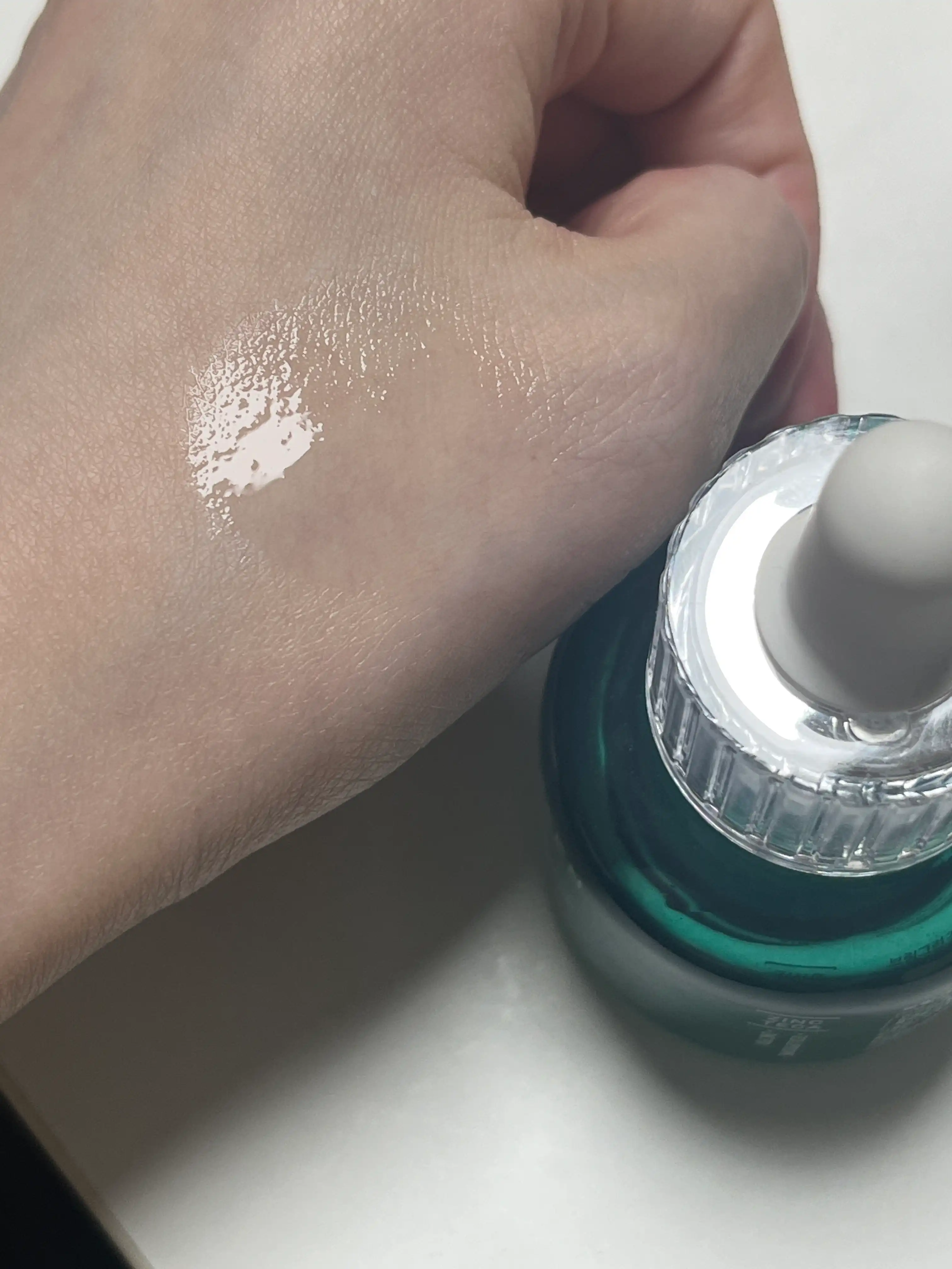 언니의파우치 리뷰 이미지 3 - [징크테카 트러블 세럼]