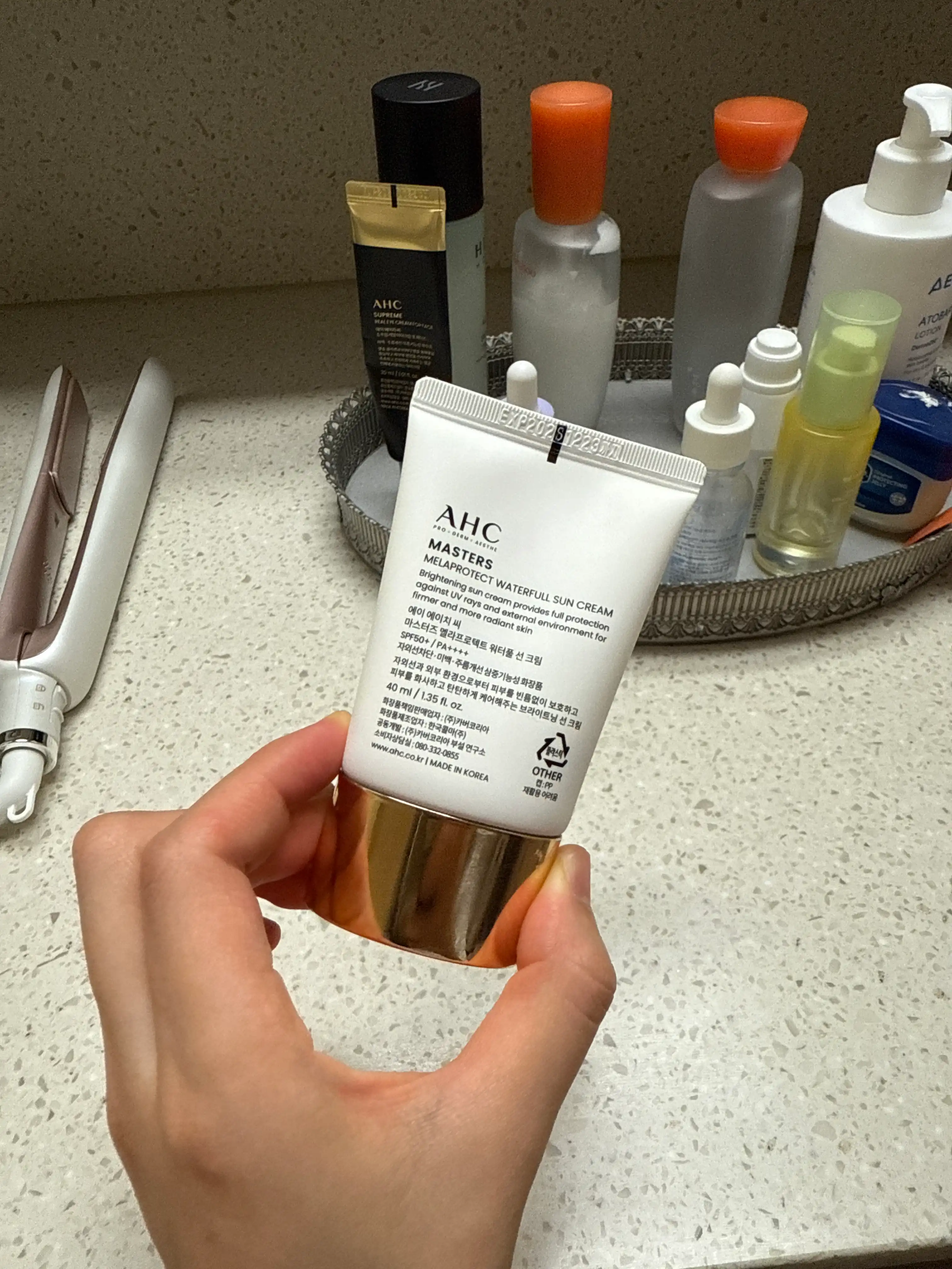 언니의파우치 리뷰 이미지 2 - [마스터즈 멜라프로텍트 워터풀 선크림]