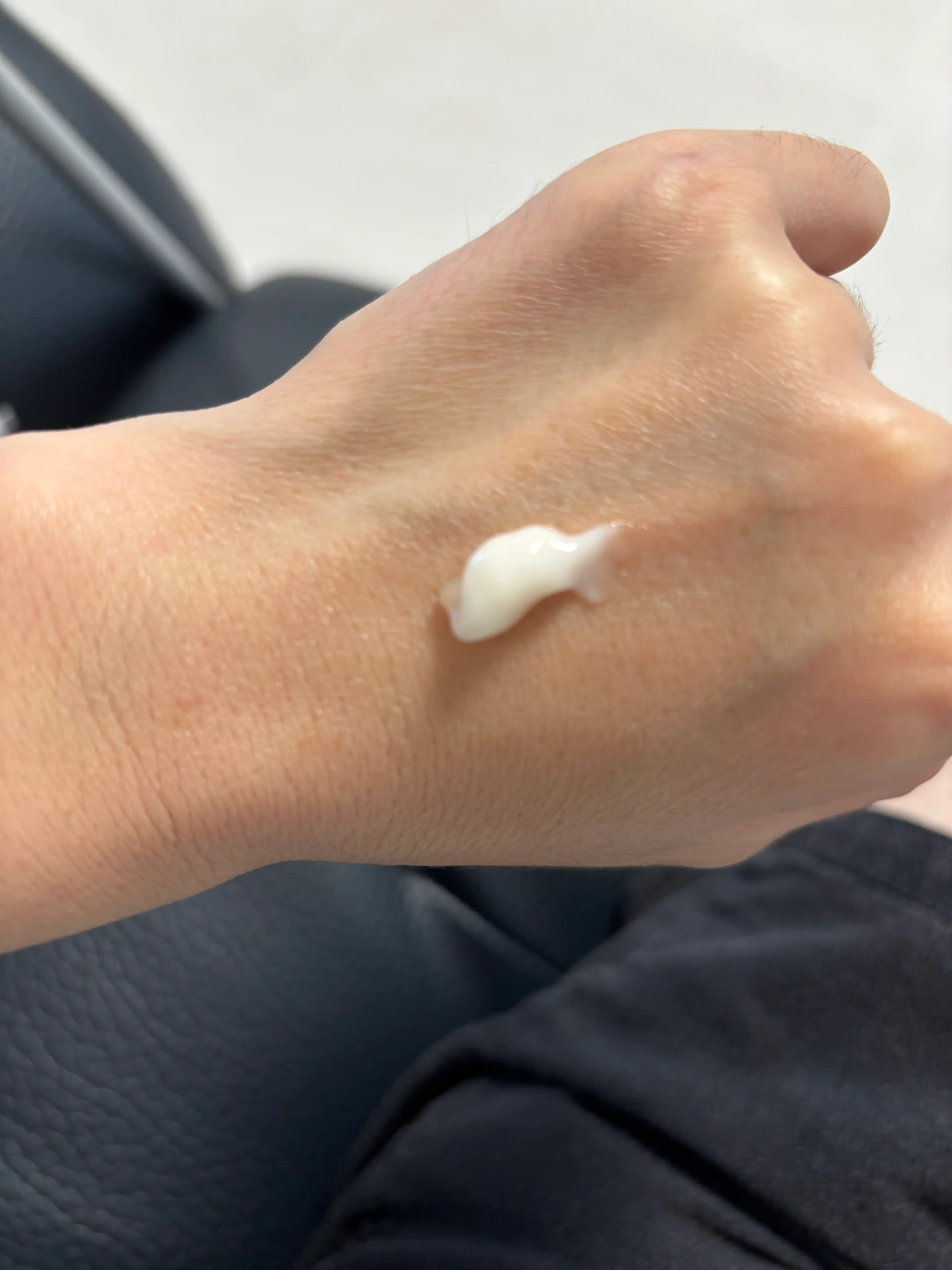 언니의파우치 리뷰 이미지 3 - [인텐스 리페어 시카 에멀젼 무향]