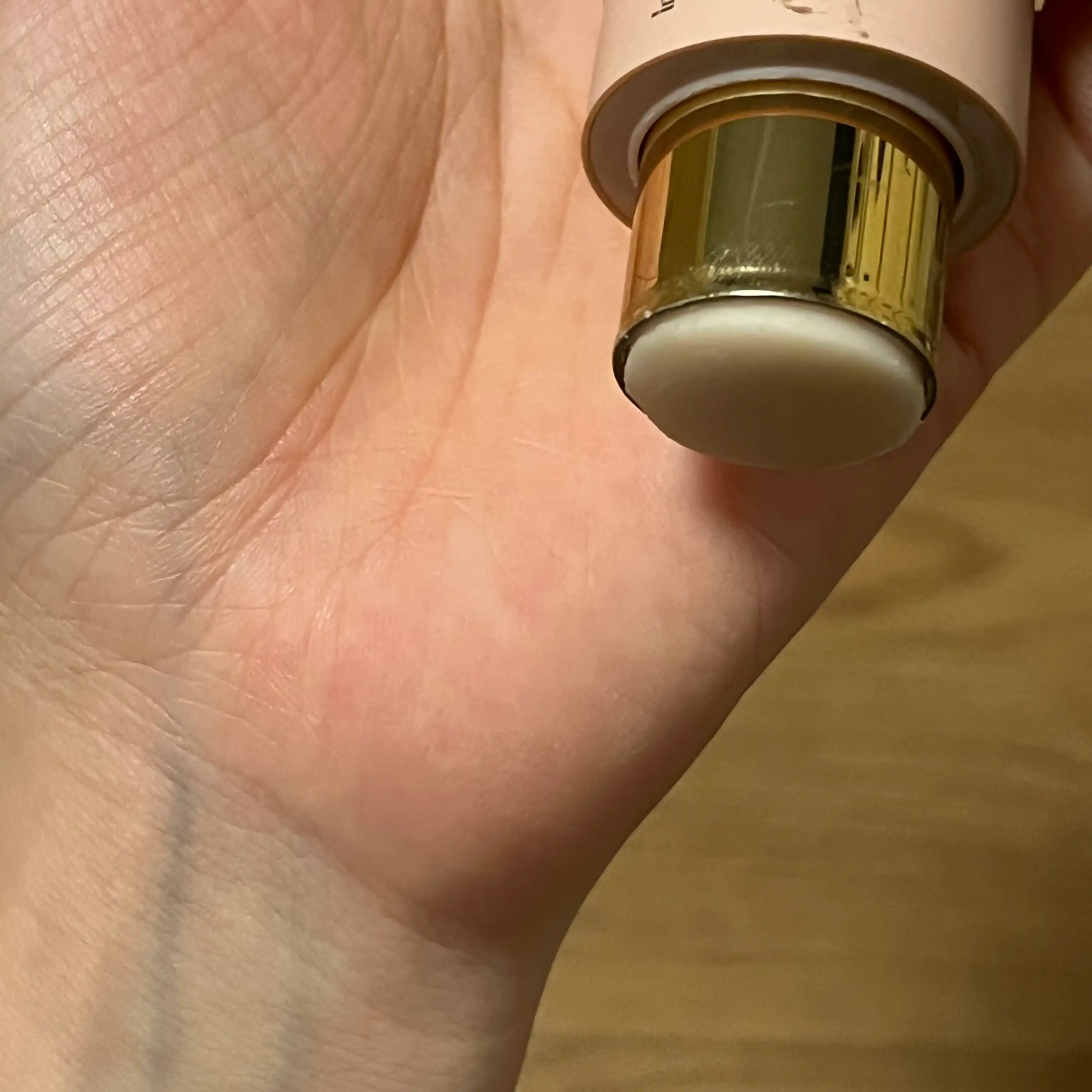 언니의파우치 리뷰 이미지 2 - [올 어바웃 더 블러 인스턴트 블러링 스틱]