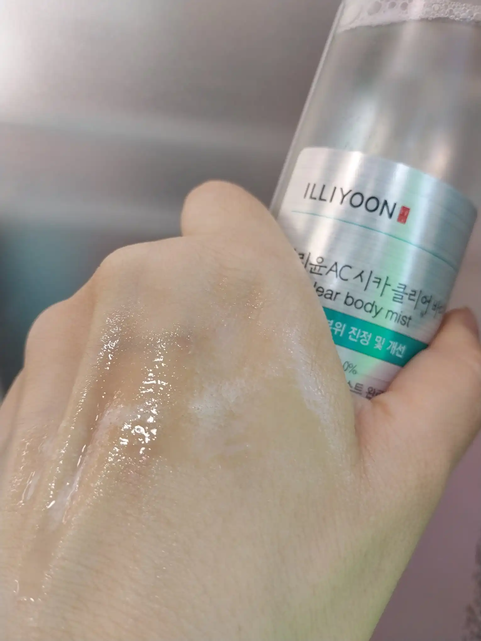 언니의파우치 리뷰 이미지 3 - [AC 시카 클리어 바디미스트]