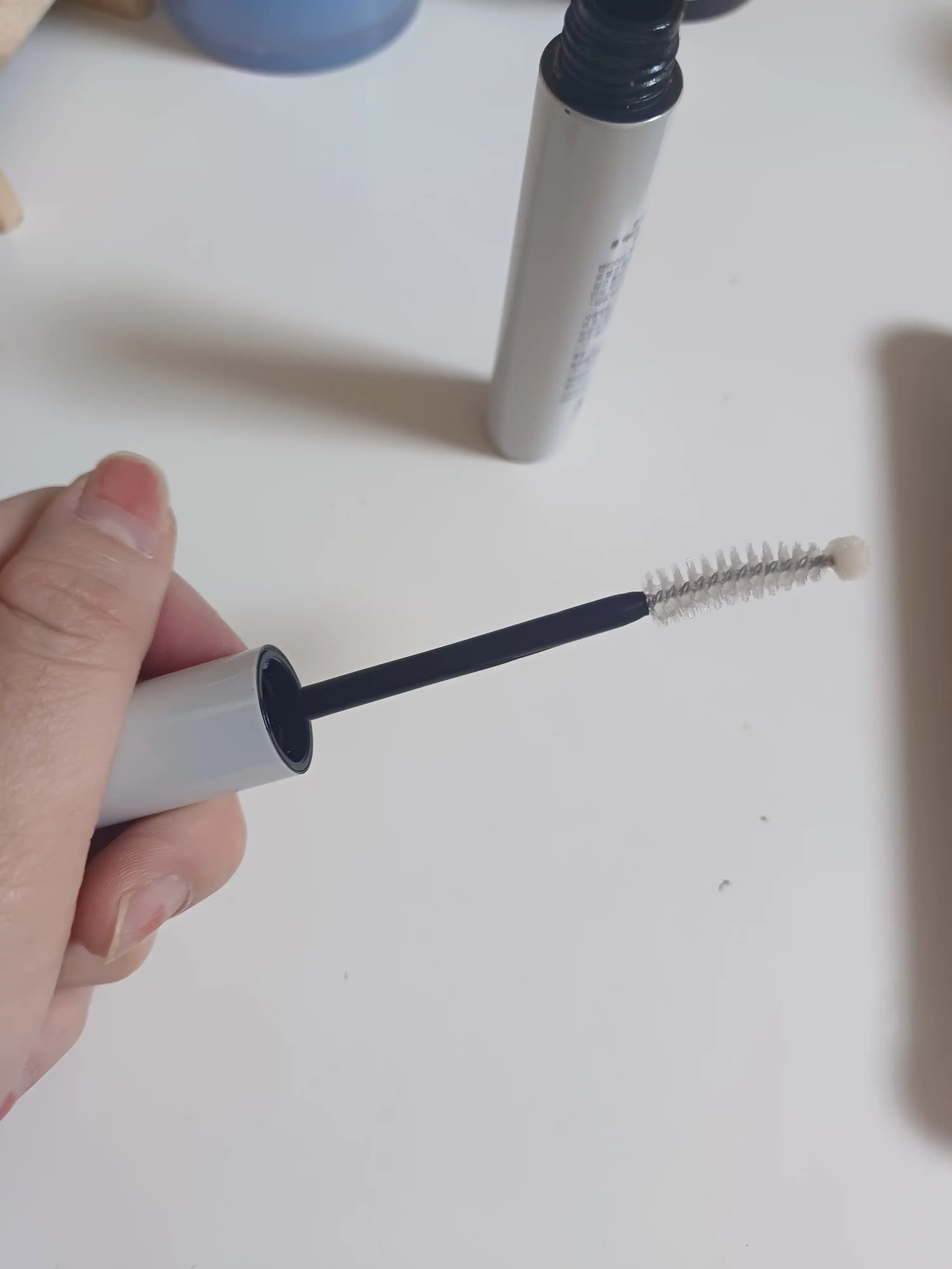 언니의파우치 리뷰 이미지 2 - [(코스노리X핑구) 롱 액티브 아이래쉬 세럼]