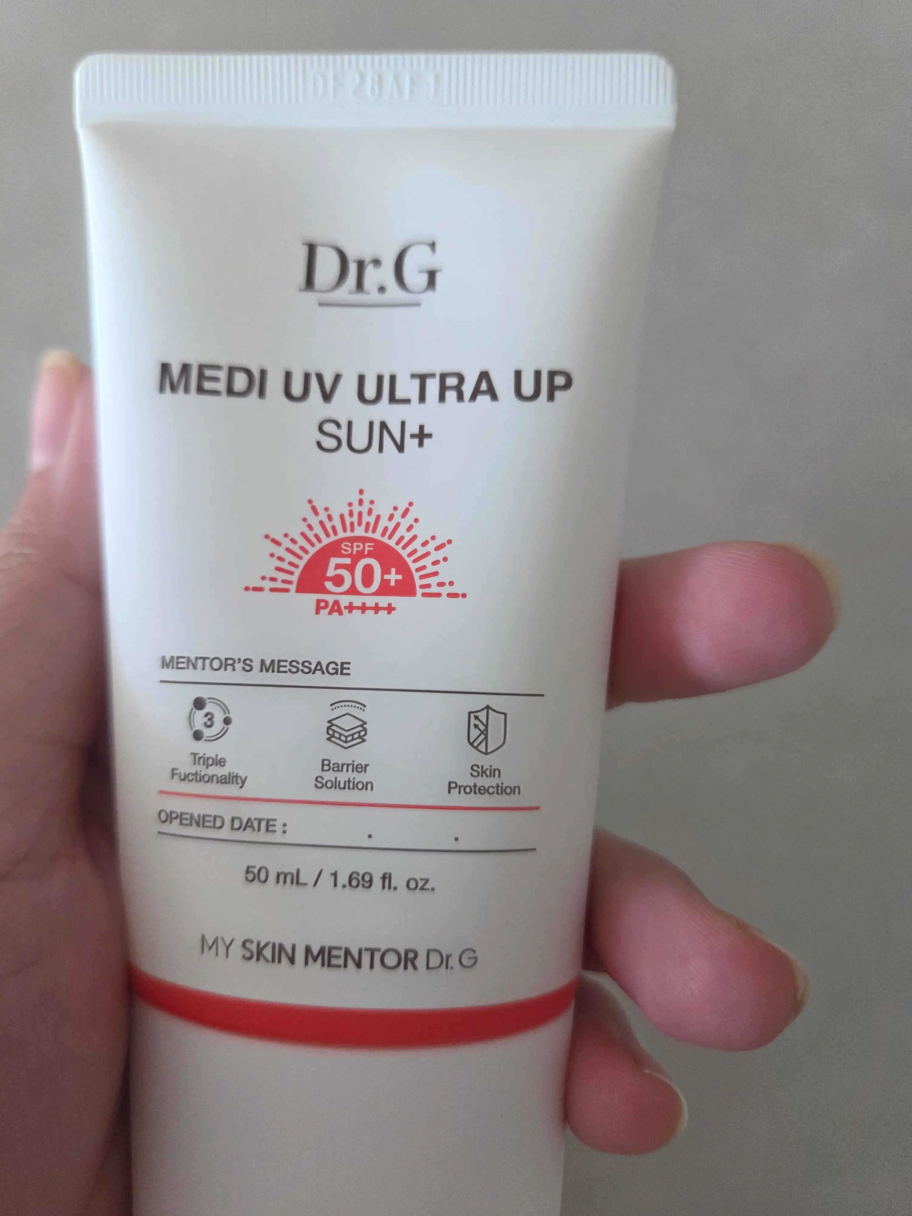 언니의파우치 리뷰 이미지 2 - [메디 UV 울트라 업 선 플러스]