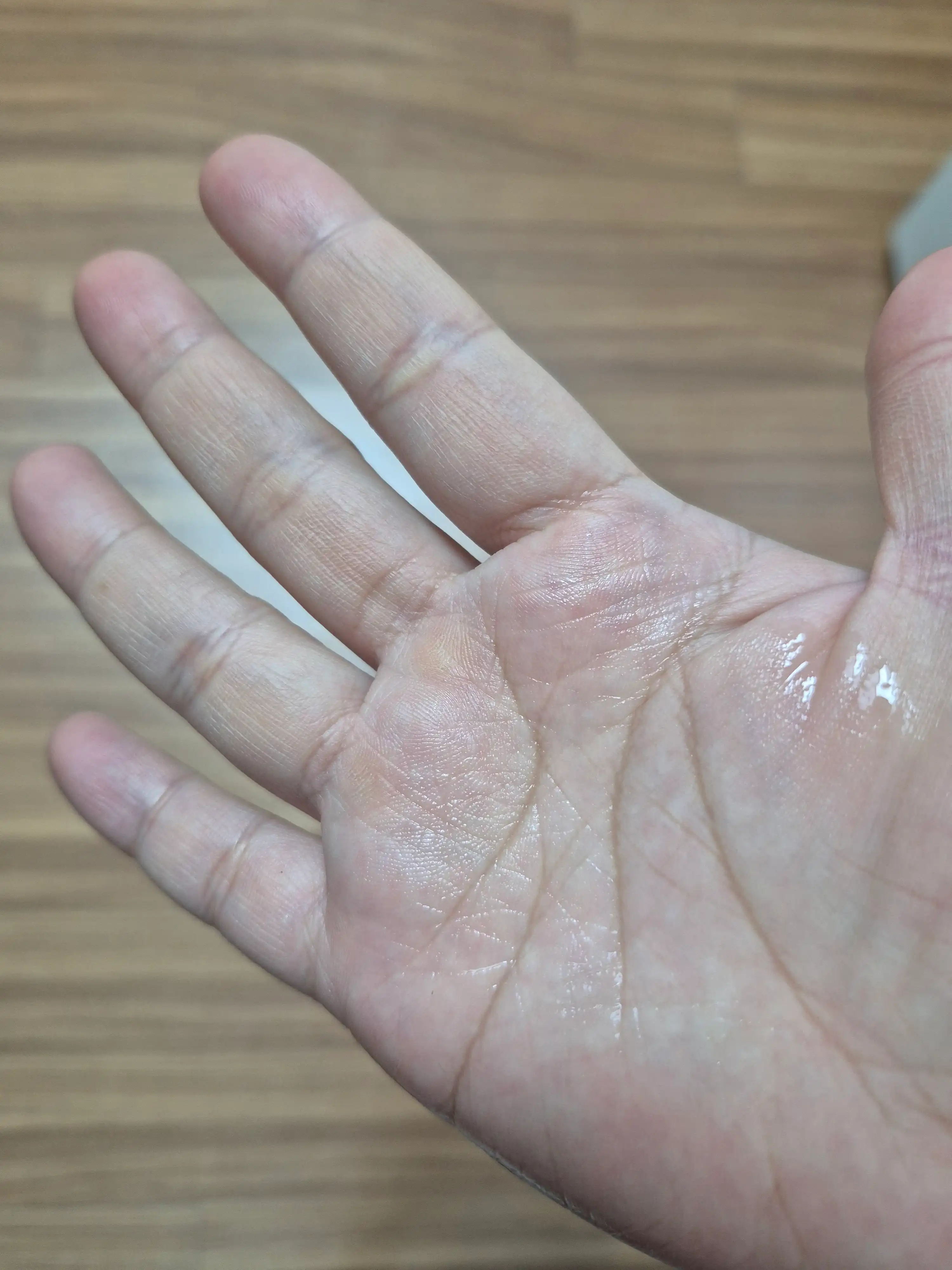 언니의파우치 리뷰 이미지 4 - [초정 스파클링 워터젤]