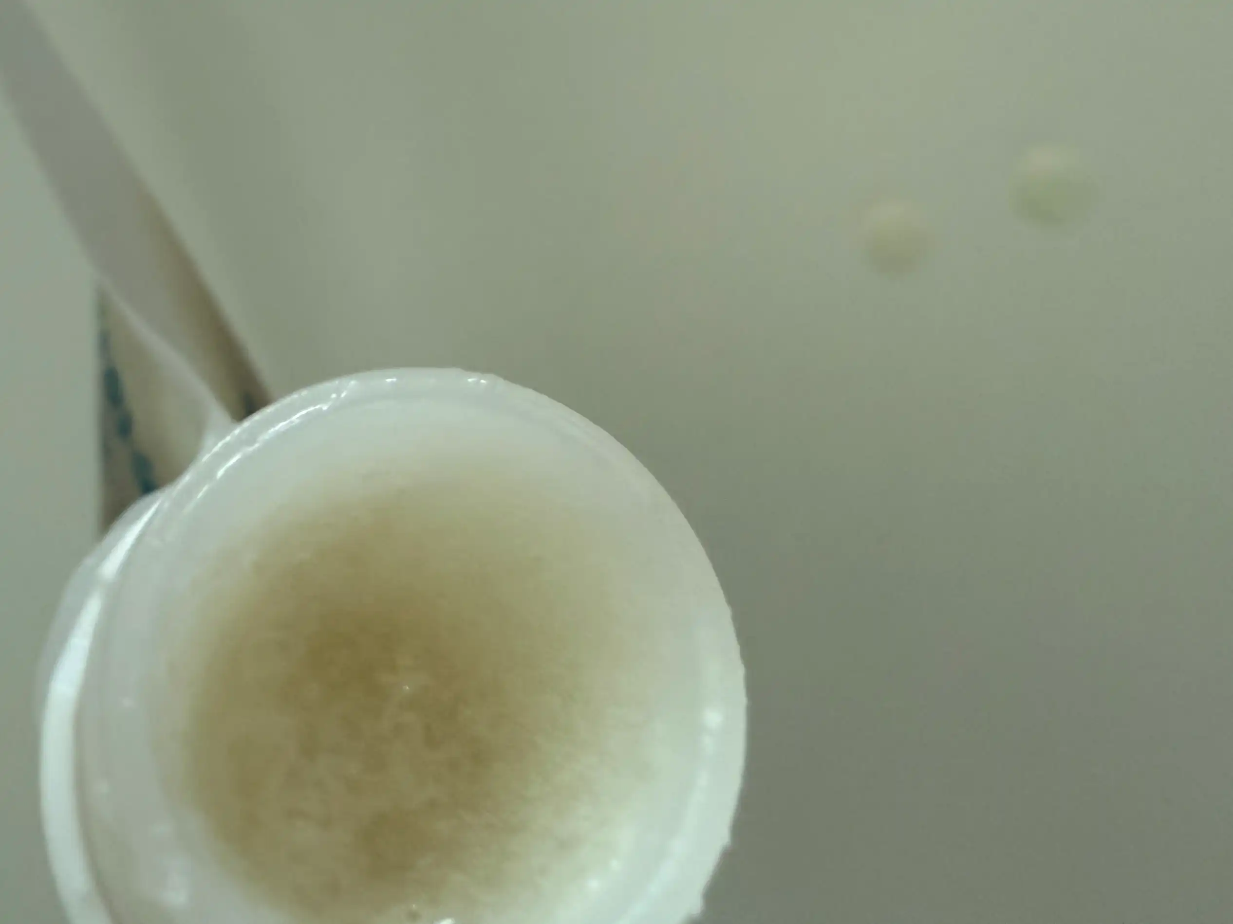 언니의파우치 리뷰 이미지 2 - [강화쑥 솔트 앤 오일 바디스크럽 그린로즈]