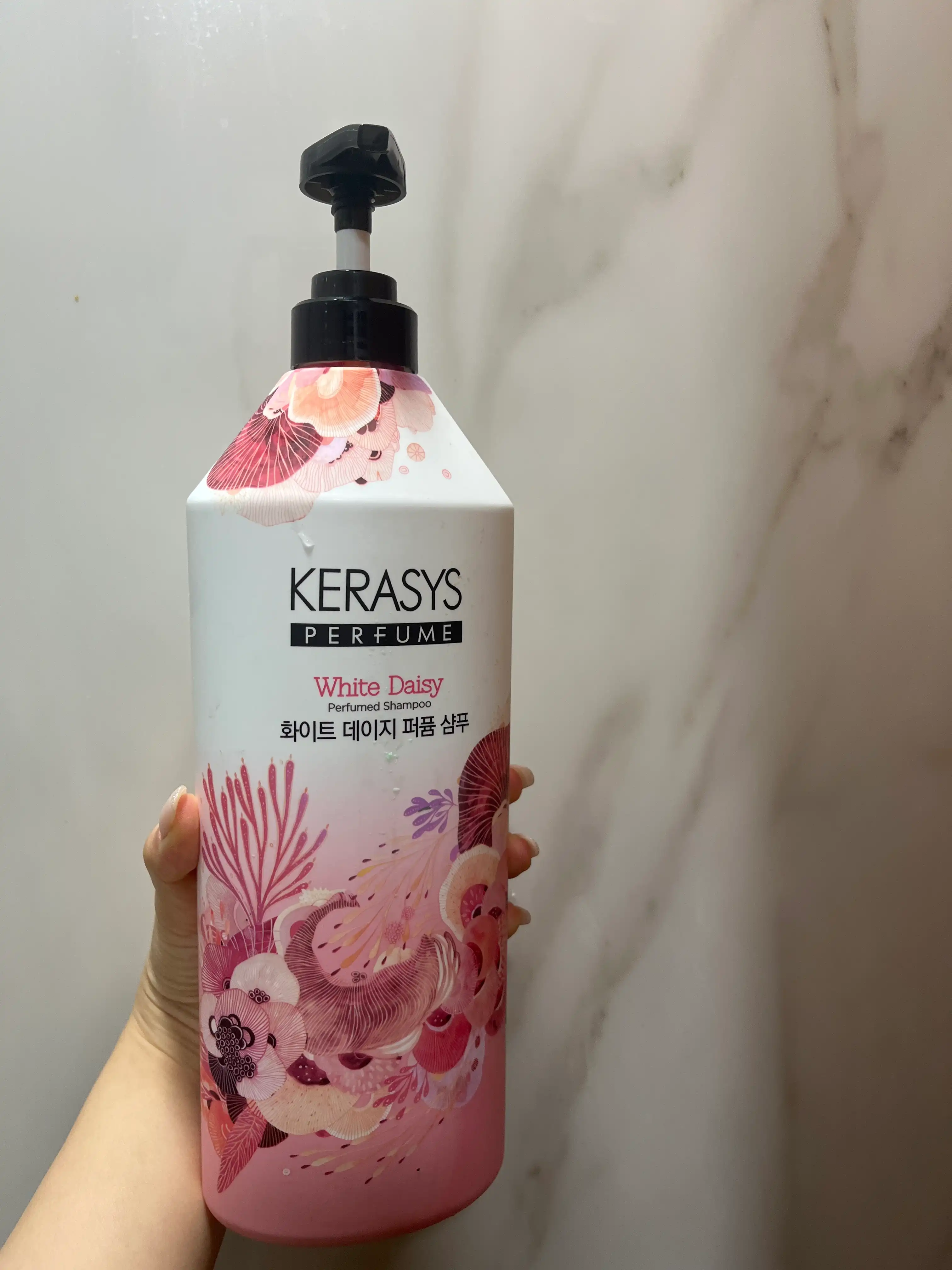 언니의파우치 리뷰 이미지 - [화이트 데이지 퍼퓸 샴푸]