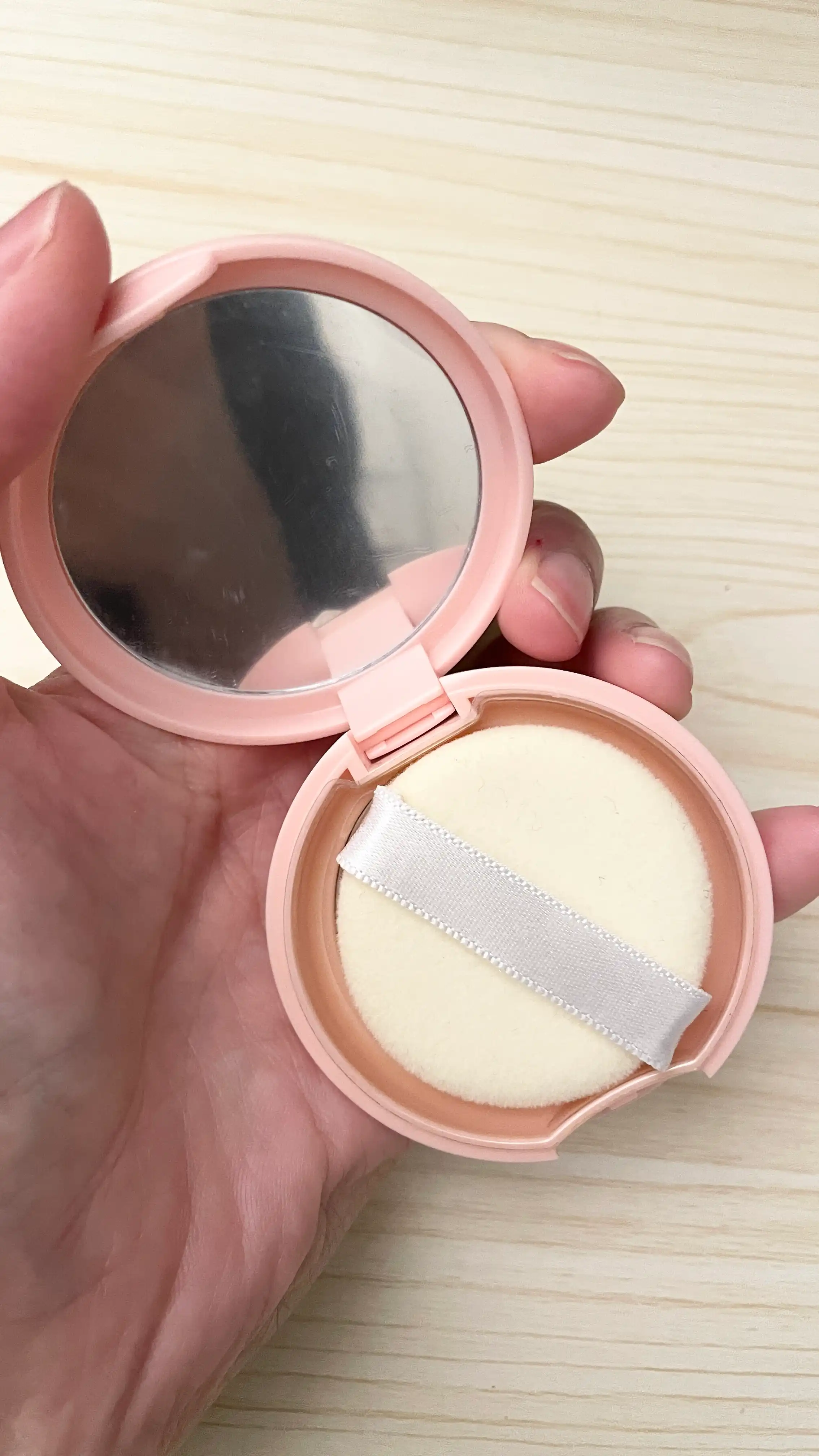 언니의파우치 리뷰 이미지 2 - [오일 쏙쏙 피니쉬 파우더 팩트]