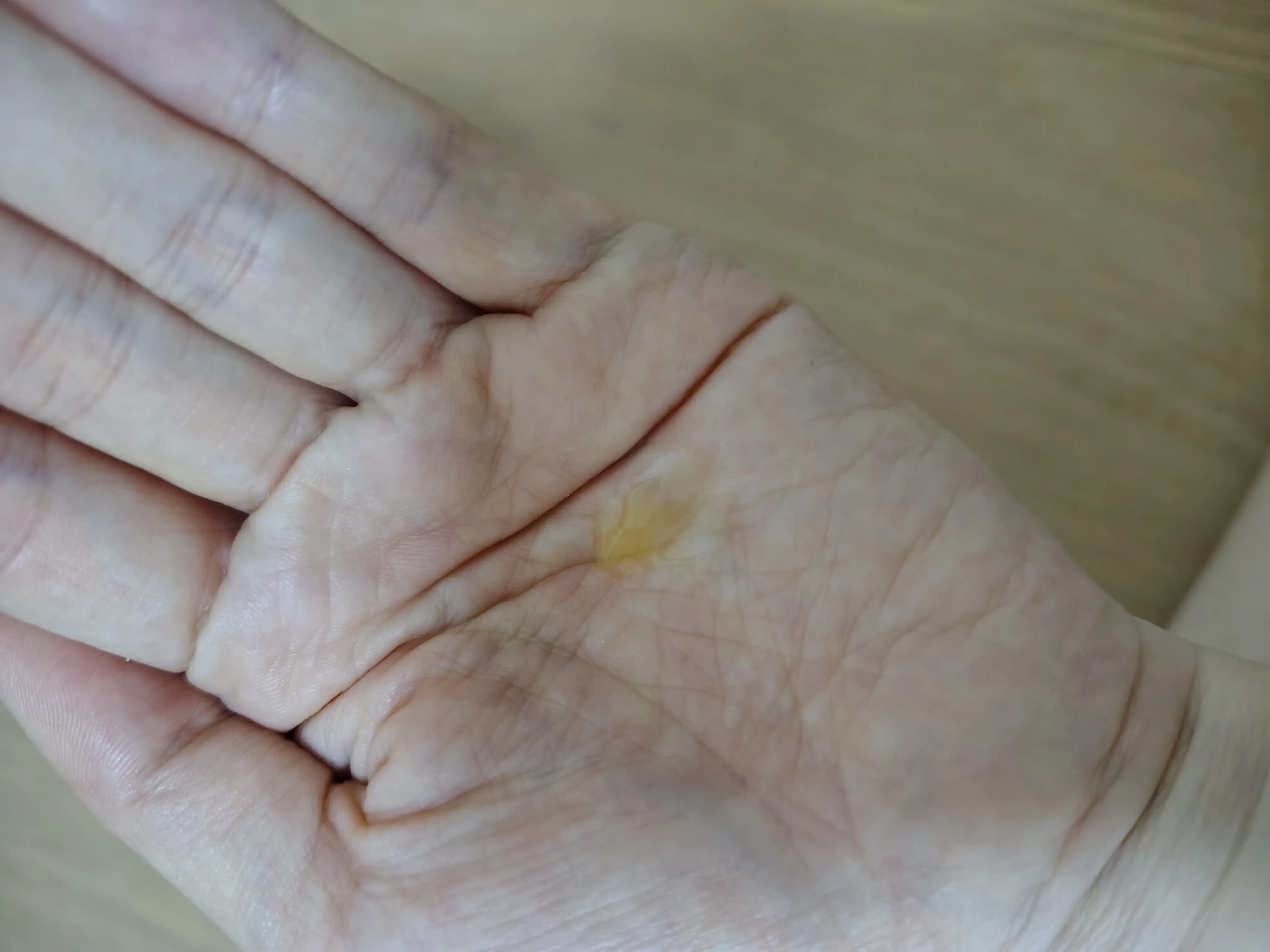 언니의파우치 리뷰 이미지 2 - [젠틀 새틴 헤어 에센스]