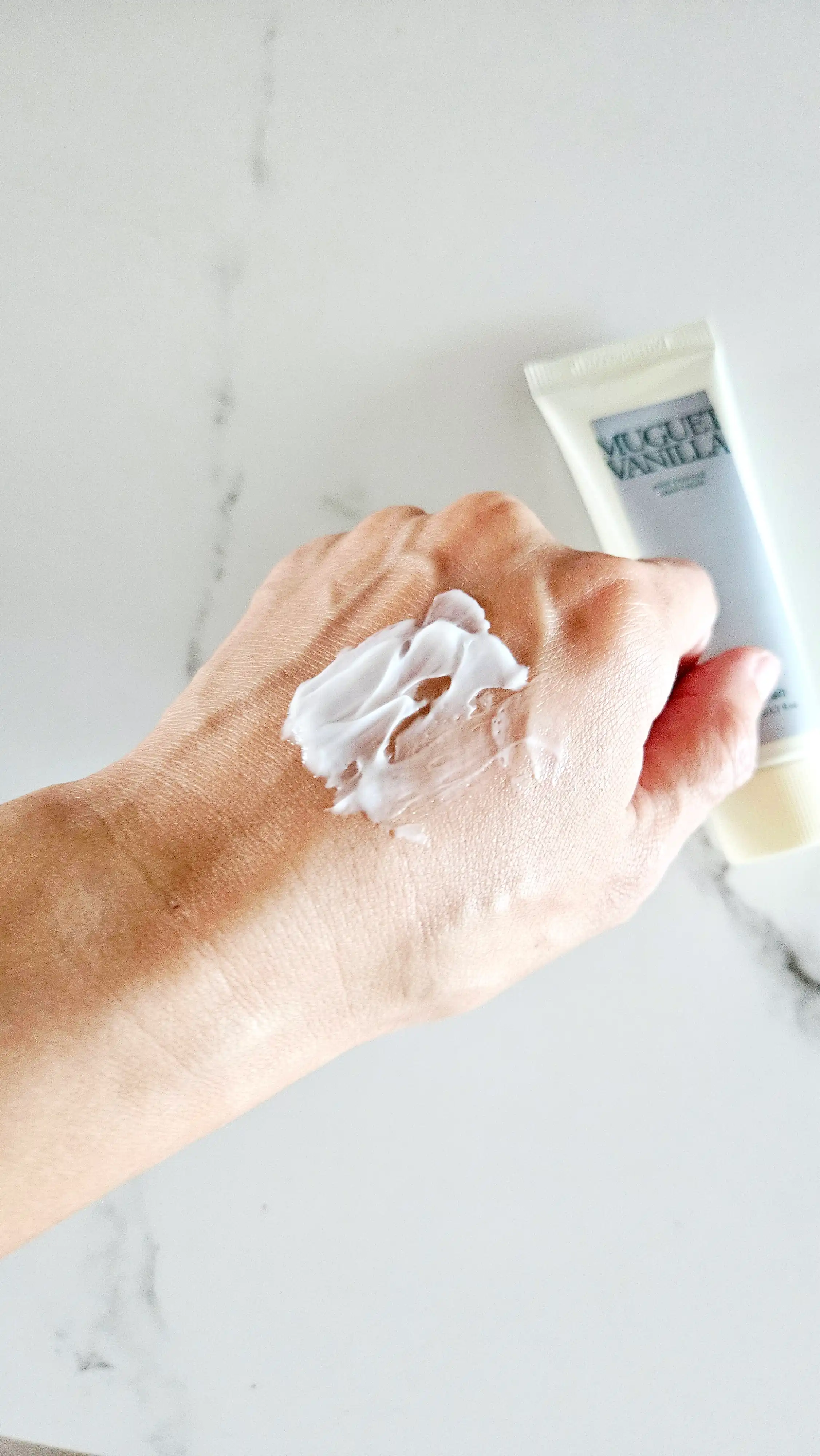 언니의파우치 리뷰 이미지 3 - [모스트퍼퓸 핸드크림]