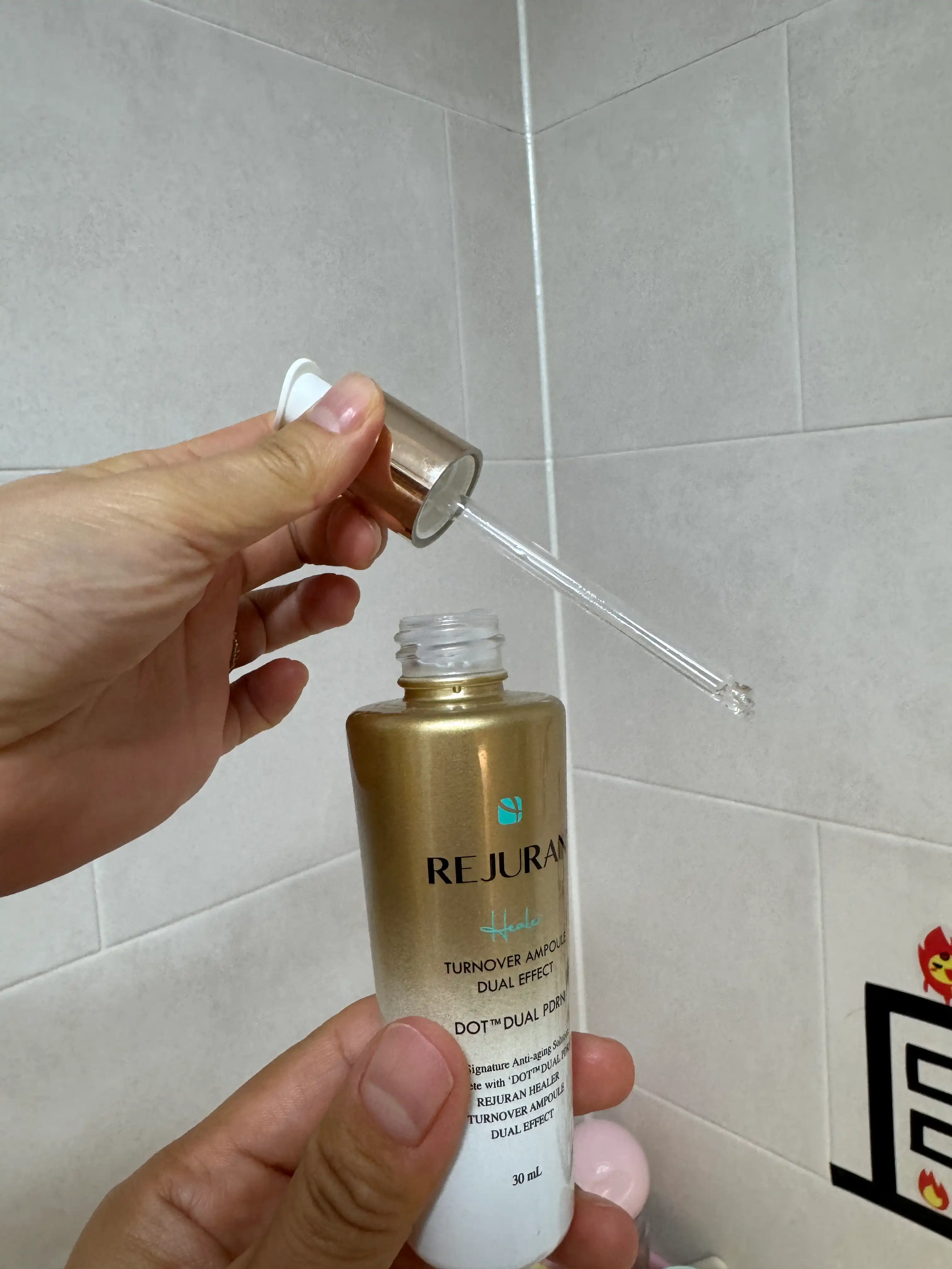 언니의파우치 리뷰 이미지 3 - [힐러 턴오버 피부과앰플 미백앰플 에센스 듀얼 이펙트]