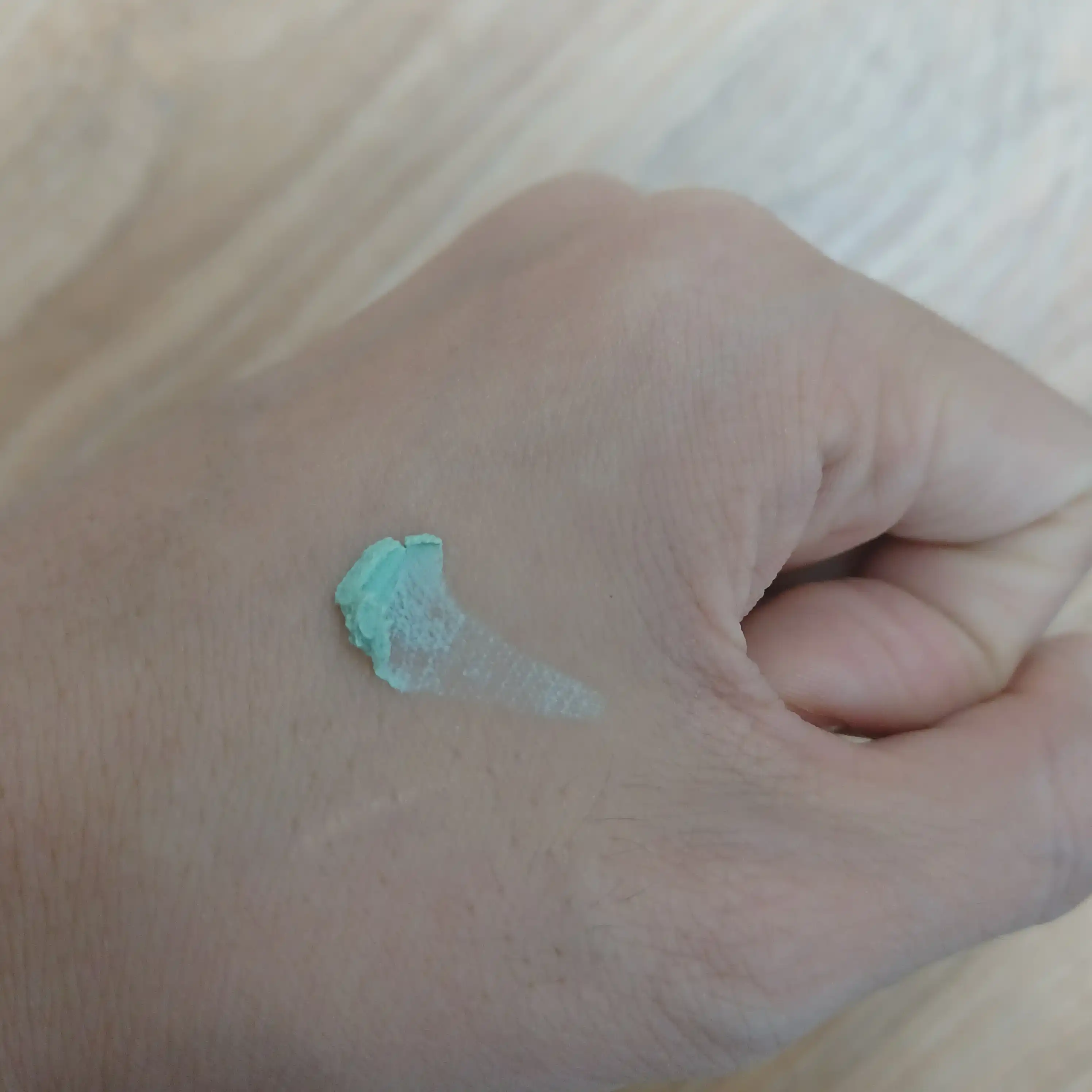 언니의파우치 리뷰 이미지 3 - [오렌지 스킨 딜리트 소프트 그린]